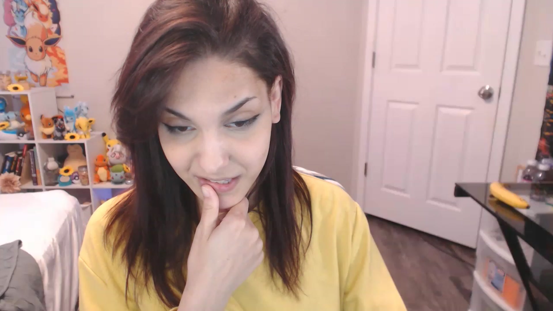 Gallery image thumbnail from ThirstyCara's myfreecams stream on, 12/24/2022, 08:49 image 20 of 20