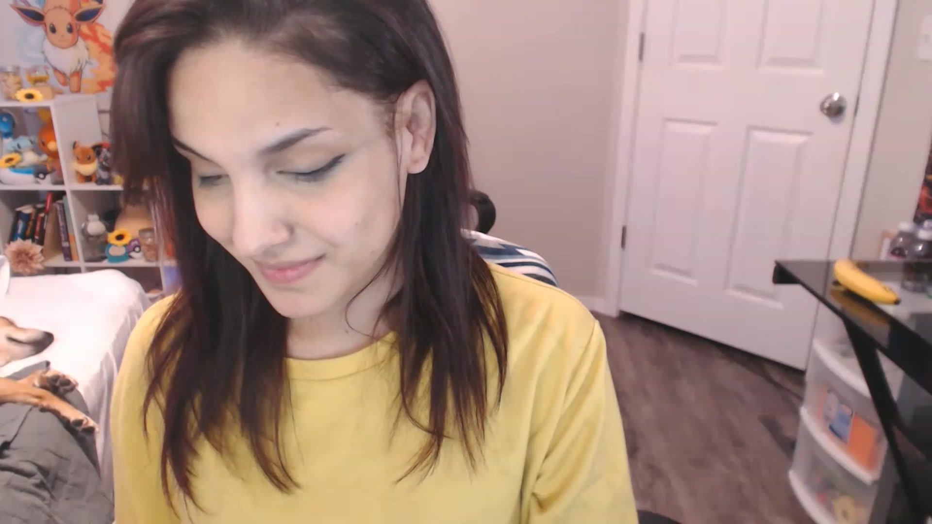 Gallery image thumbnail from ThirstyCara's myfreecams stream on, 12/24/2022, 08:49 image 14 of 20