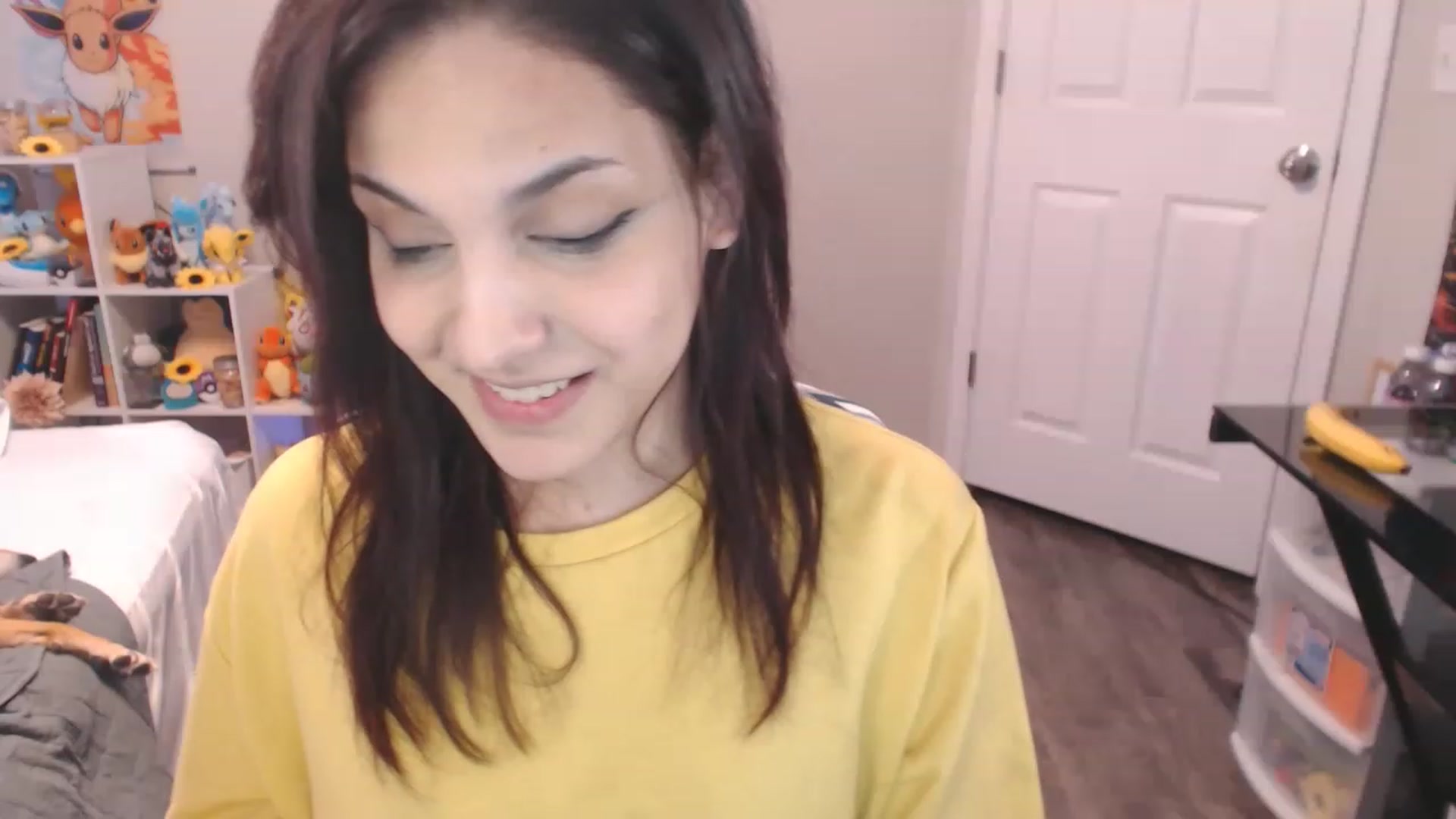 Gallery image thumbnail from ThirstyCara's myfreecams stream on, 12/24/2022, 08:49 image 5 of 20