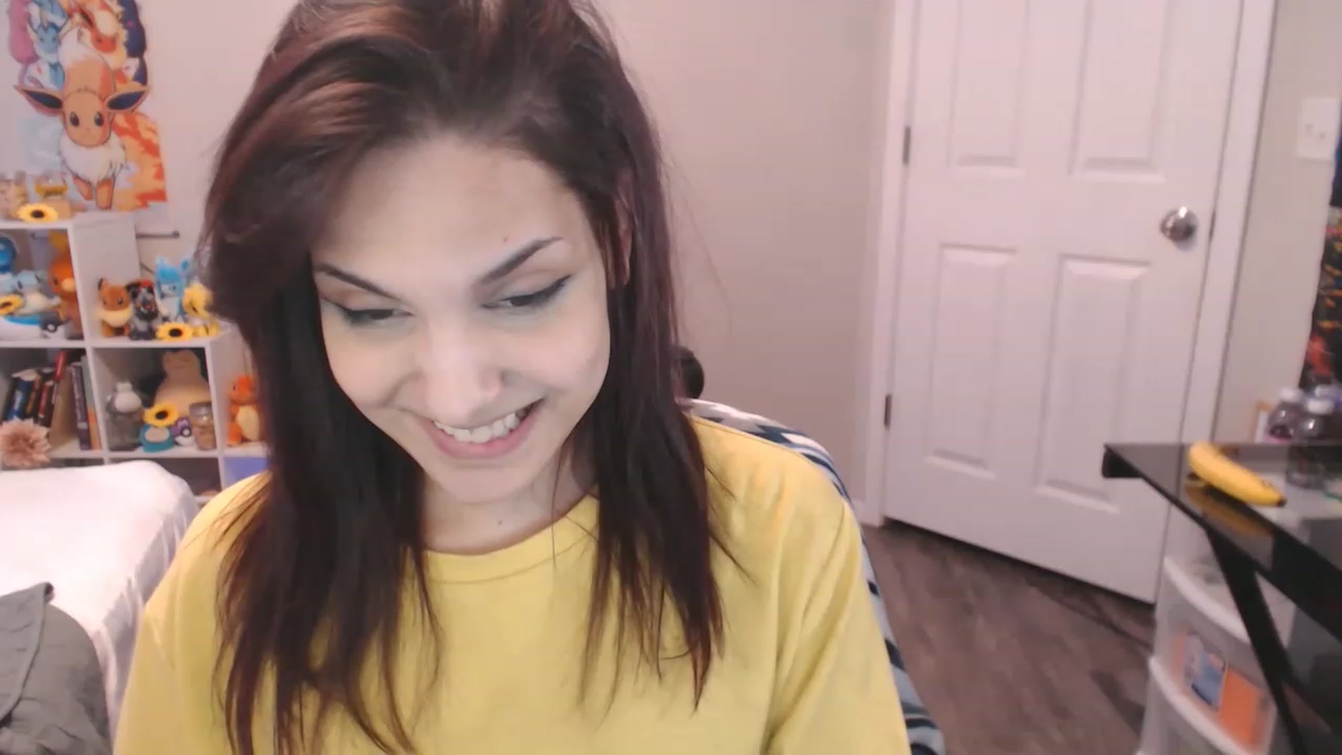 Gallery image thumbnail from ThirstyCara's myfreecams stream on, 12/24/2022, 08:49 image 19 of 20