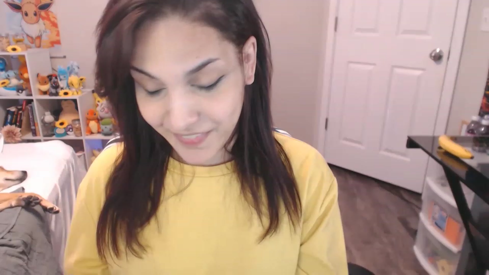Gallery image thumbnail from ThirstyCara's myfreecams stream on, 12/24/2022, 08:49 image 11 of 20