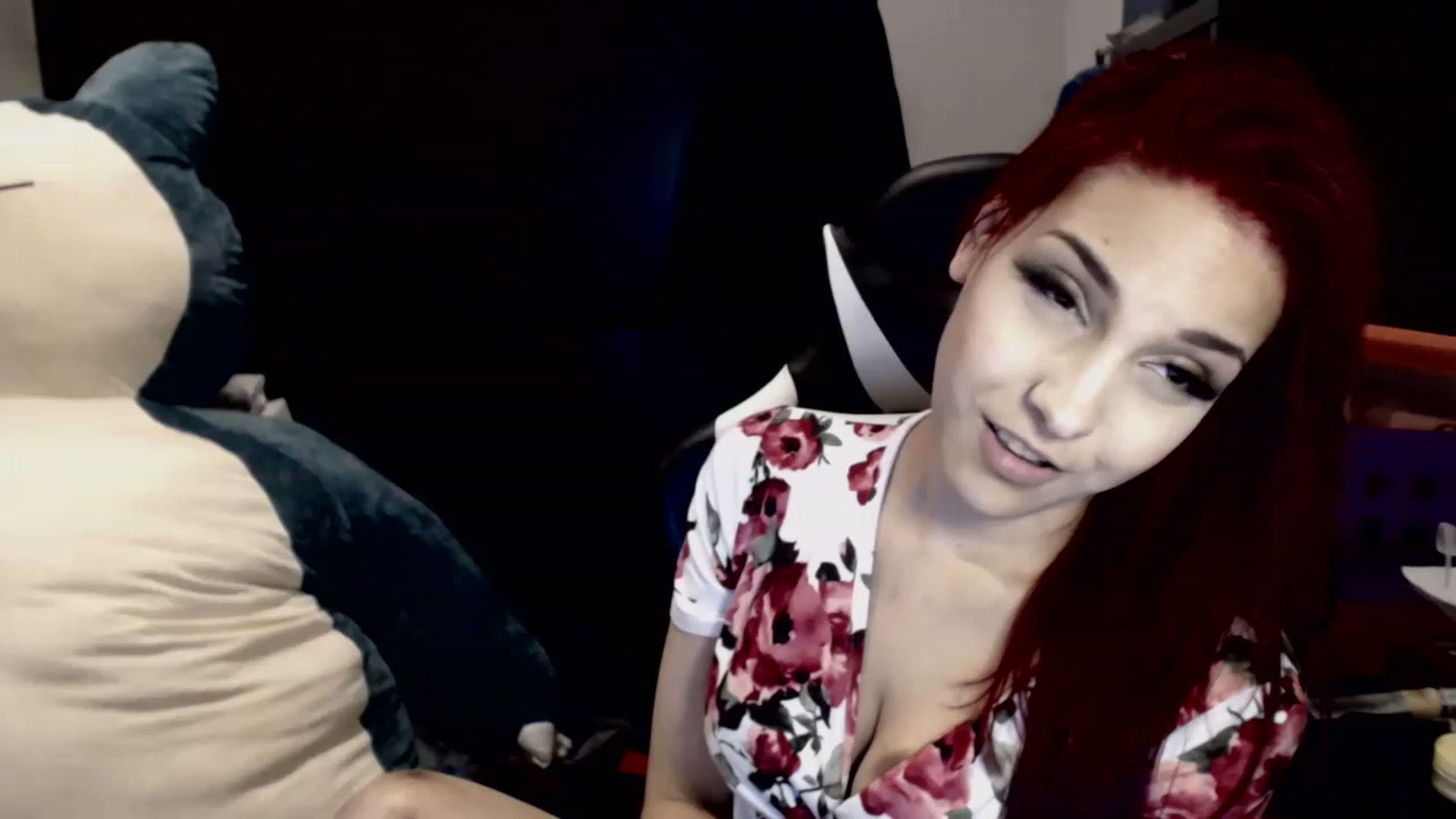 Gallery image thumbnail from ThirstyCara's myfreecams stream on, 07/31/2023, 08:11 image 19 of 20