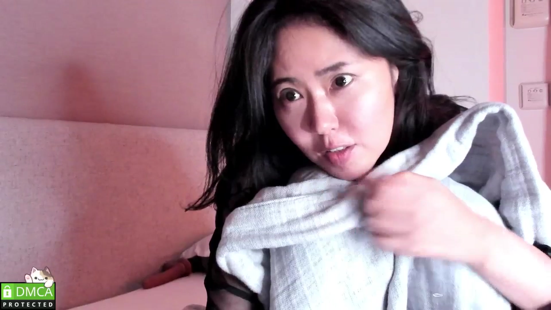 Gallery image thumbnail from ThisIsNanako's myfreecams stream on, 09/20/2025, 20:08 image 9 of 20