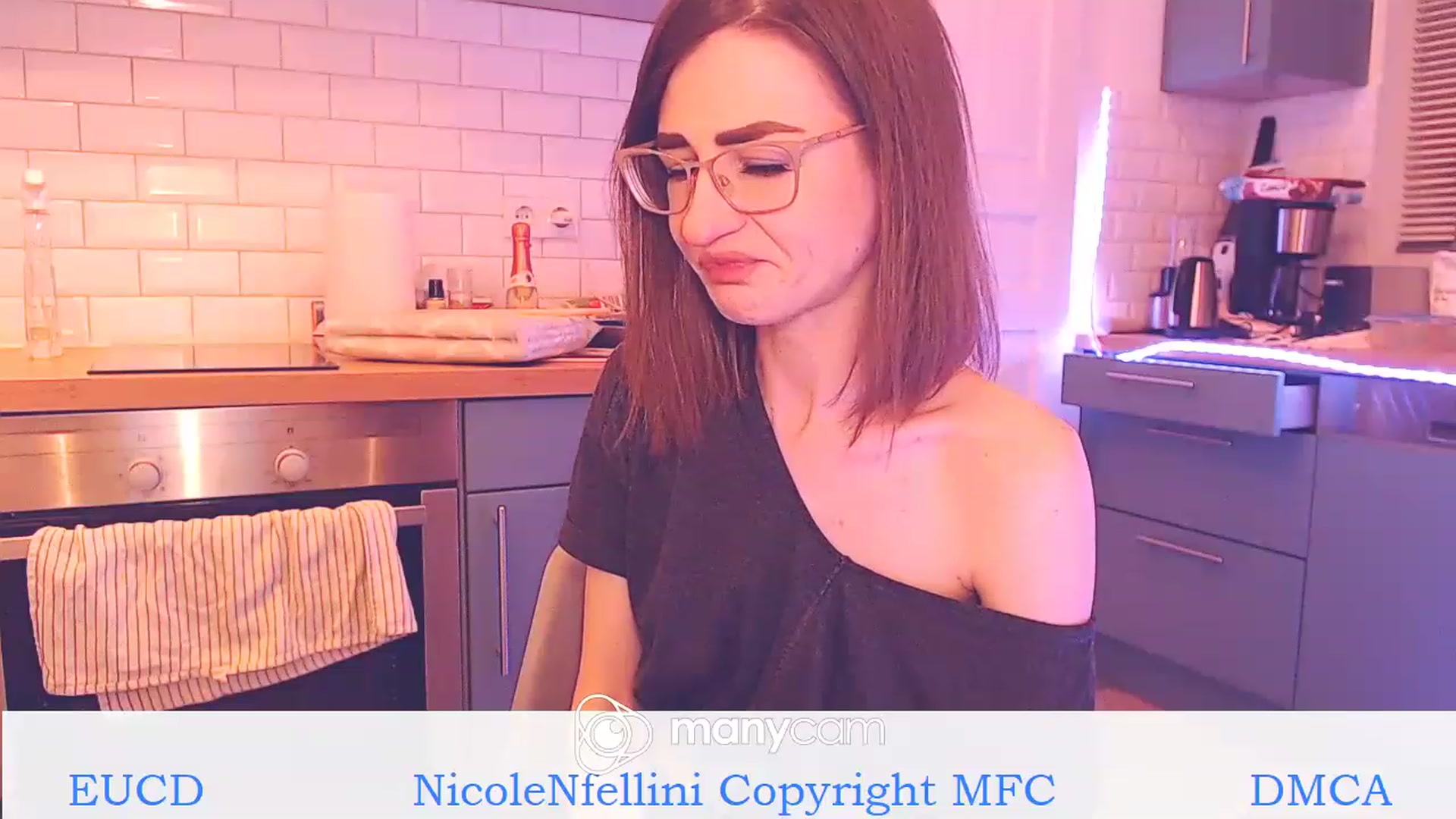 Gallery image thumbnail from This_and_That's myfreecams stream on, 11/24/2022, 03:48 image 6 of 20