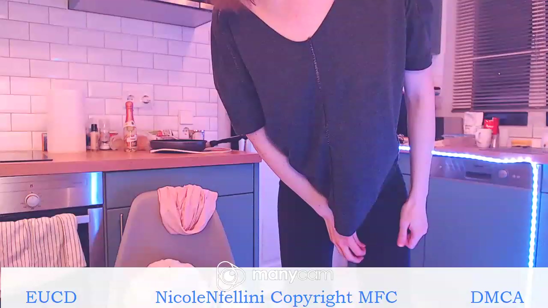 Gallery image thumbnail from This_and_That's myfreecams stream on, 11/24/2022, 03:48 image 1 of 20