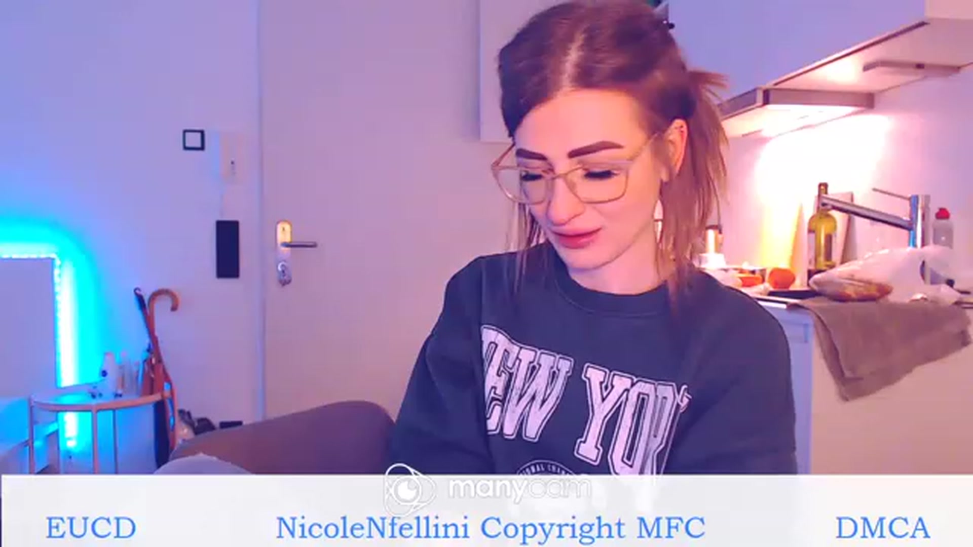 Gallery image thumbnail from This_and_That's myfreecams stream on, 12/01/2022, 03:19 image 10 of 20