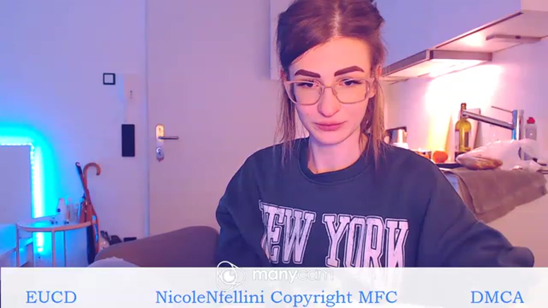 Gallery image thumbnail from This_and_That's myfreecams stream on, 12/01/2022, 03:19 image 14 of 20