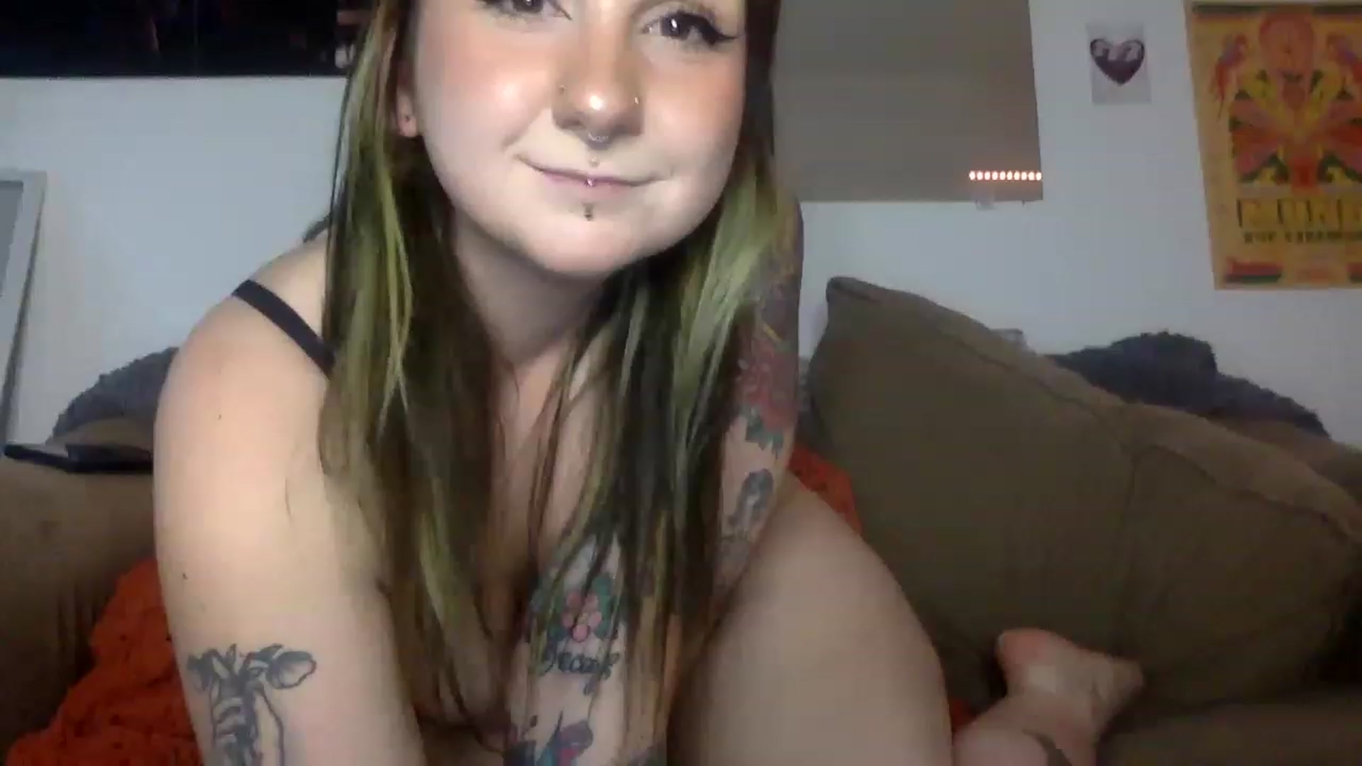Gallery image thumbnail from ThorneXo's myfreecams stream on, 11/17/2022, 22:12 image 9 of 20