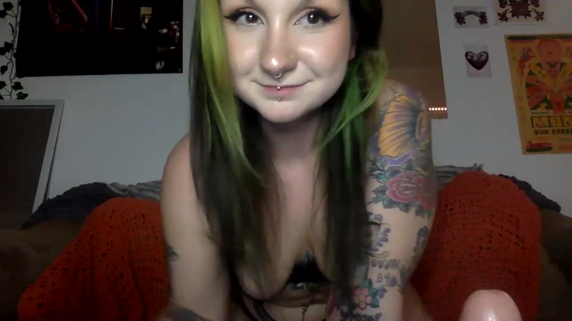 Gallery image thumbnail from ThorneXo's myfreecams stream on, 12/08/2022, 02:07 image 20 of 20