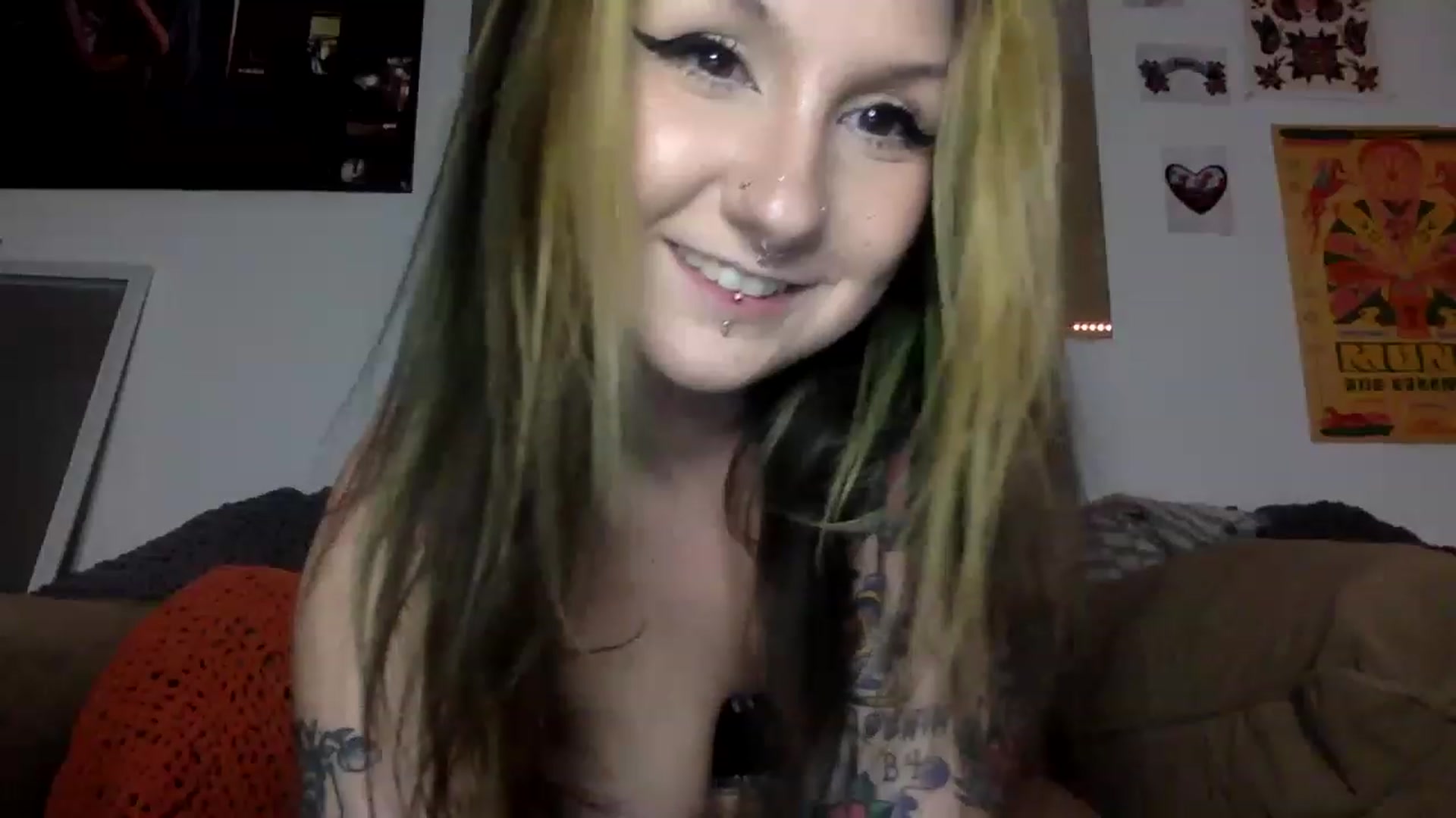 Gallery image thumbnail from ThorneXo's myfreecams stream on, 01/01/2023, 24:03 image 12 of 20