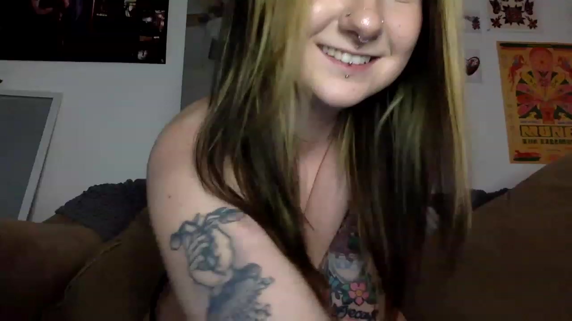 Gallery image thumbnail from ThorneXo's myfreecams stream on, 01/12/2023, 23:55 image 12 of 20