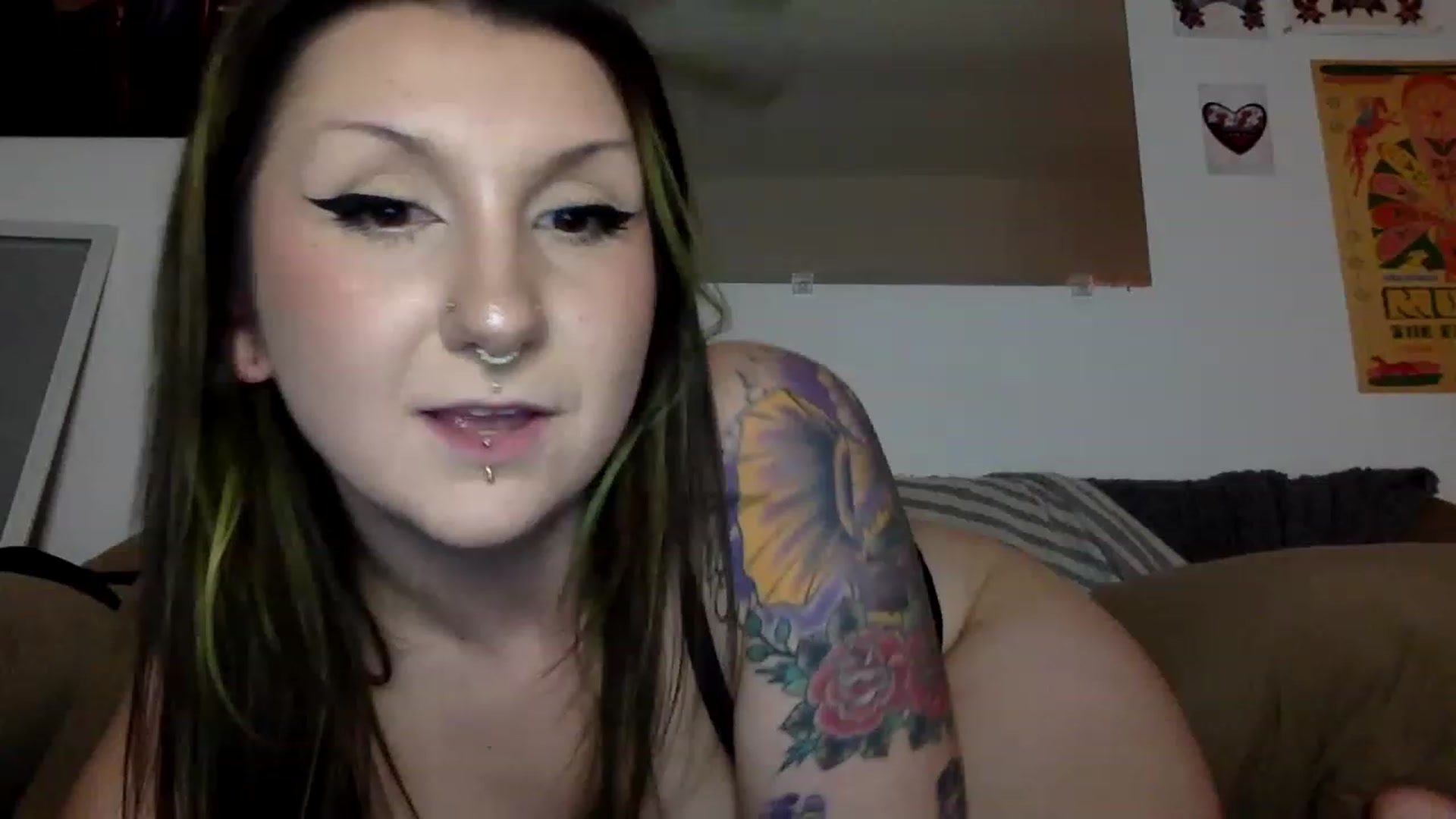 Gallery image thumbnail from ThorneXo's myfreecams stream on, 01/30/2023, 24:05 image 7 of 20