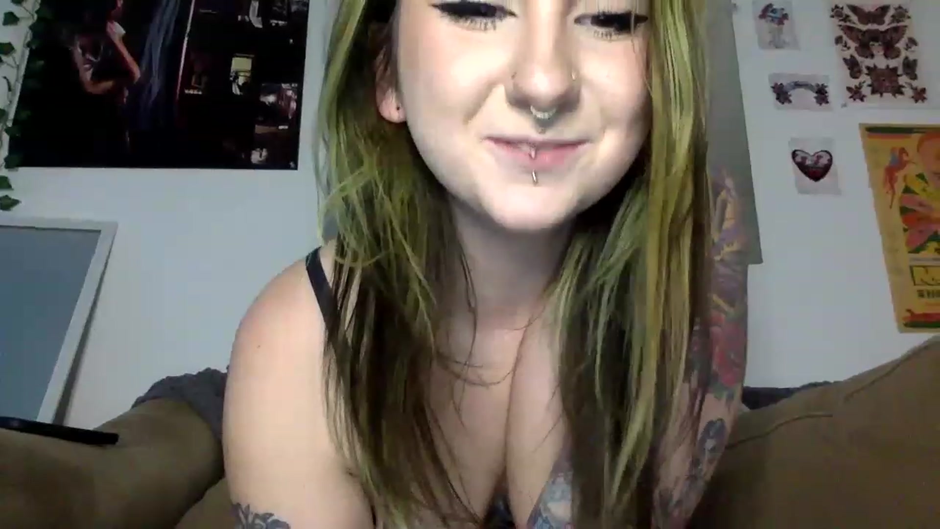 Gallery image thumbnail from ThorneXo's myfreecams stream on, 01/30/2023, 21:38 image 19 of 20