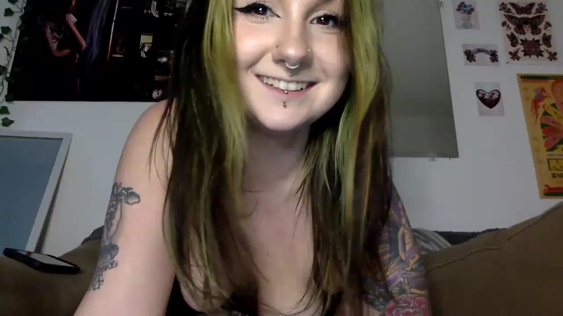 Gallery image thumbnail from ThorneXo's myfreecams stream on, 01/30/2023, 21:38 image 18 of 20