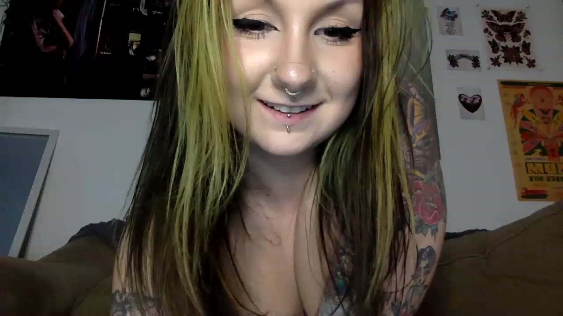 Gallery image thumbnail from ThorneXo's myfreecams stream on, 01/30/2023, 22:54 image 17 of 20