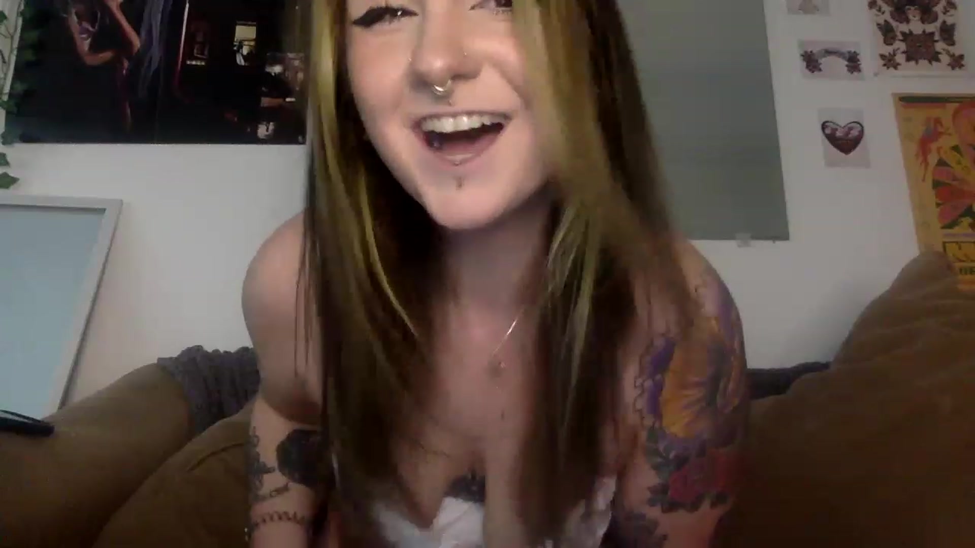 Gallery image thumbnail from ThorneXo's myfreecams stream on, 02/07/2023, 20:14 image 16 of 20
