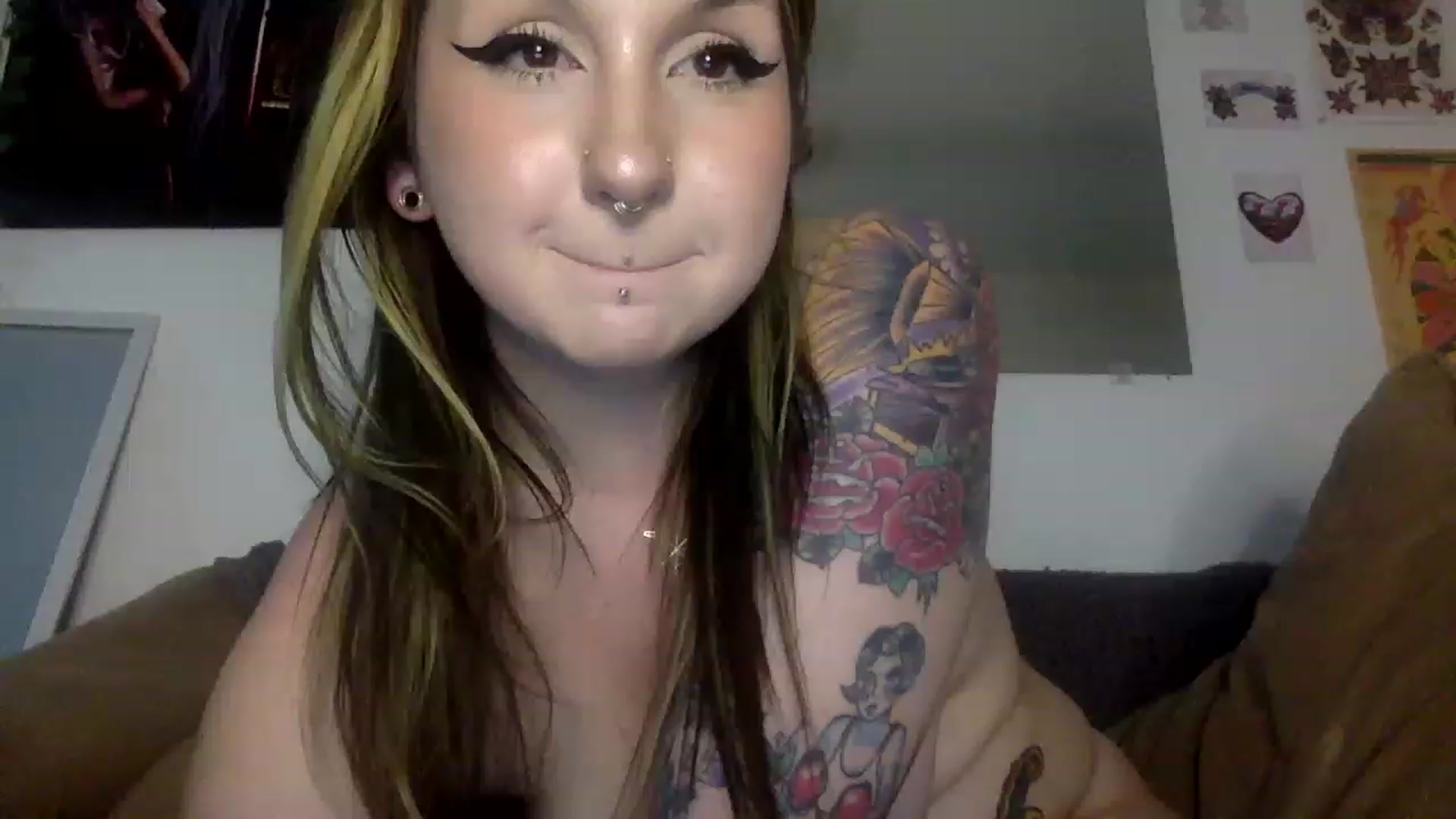 Gallery image thumbnail from ThorneXo's myfreecams stream on, 02/07/2023, 23:37 image 20 of 20