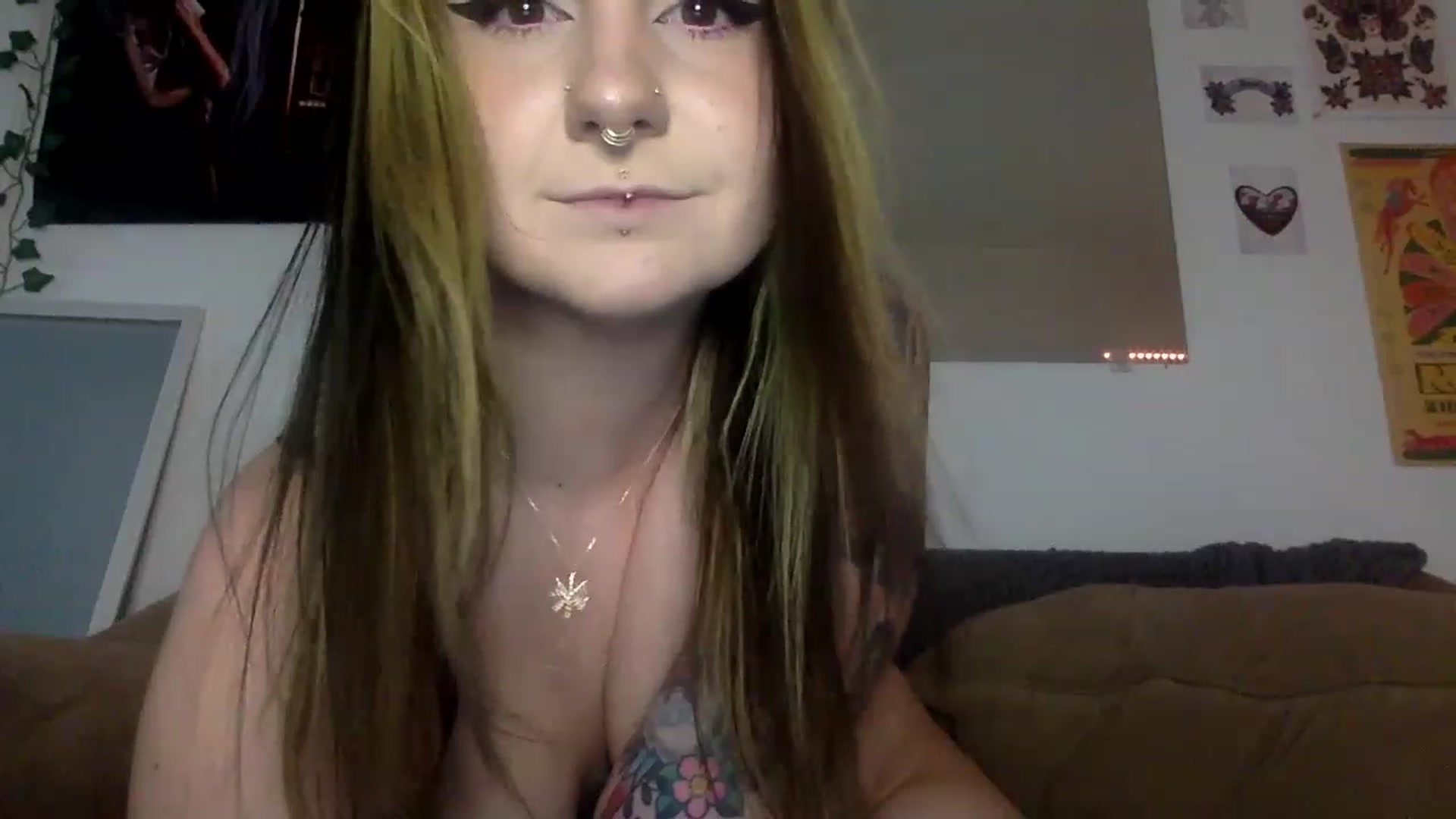 Gallery image thumbnail from ThorneXo's myfreecams stream on, 02/11/2023, 24:13 image 7 of 20