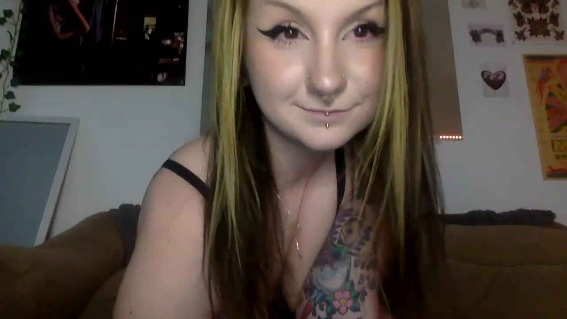 Gallery image thumbnail from ThorneXo's myfreecams stream on, 02/11/2023, 24:13 image 6 of 20