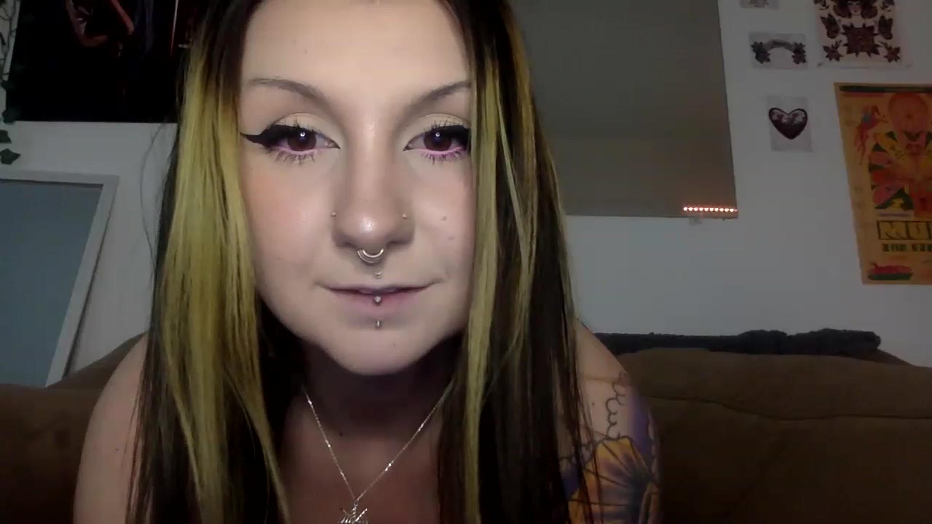 Gallery image thumbnail from ThorneXo's myfreecams stream on, 02/11/2023, 24:13 image 13 of 20