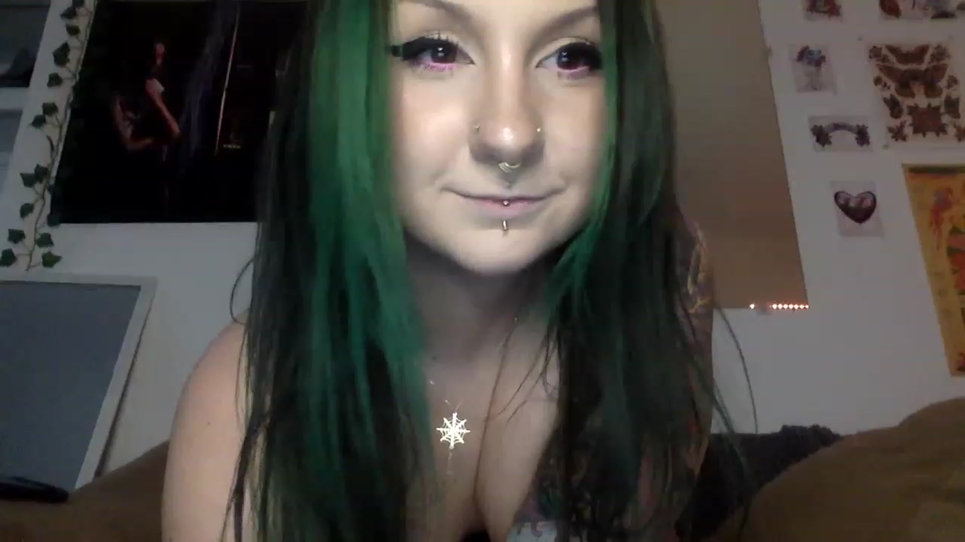 Gallery image thumbnail from ThorneXo's myfreecams stream on, 02/14/2023, 24:36 image 17 of 20