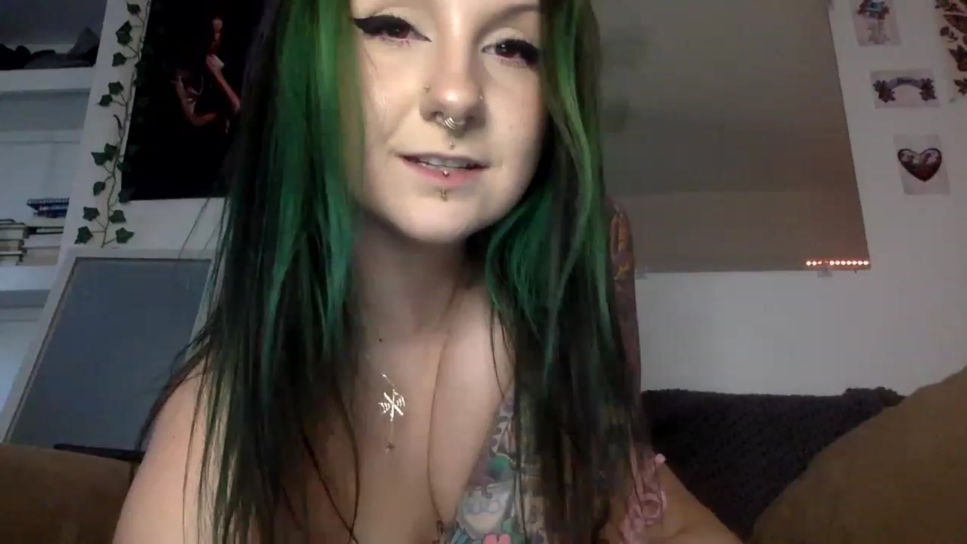Gallery image thumbnail from ThorneXo's myfreecams stream on, 02/14/2023, 22:52 image 19 of 20