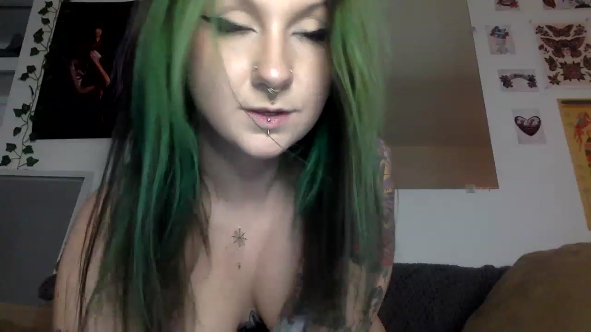 Gallery image thumbnail from ThorneXo's myfreecams stream on, 02/17/2023, 01:05 image 17 of 20