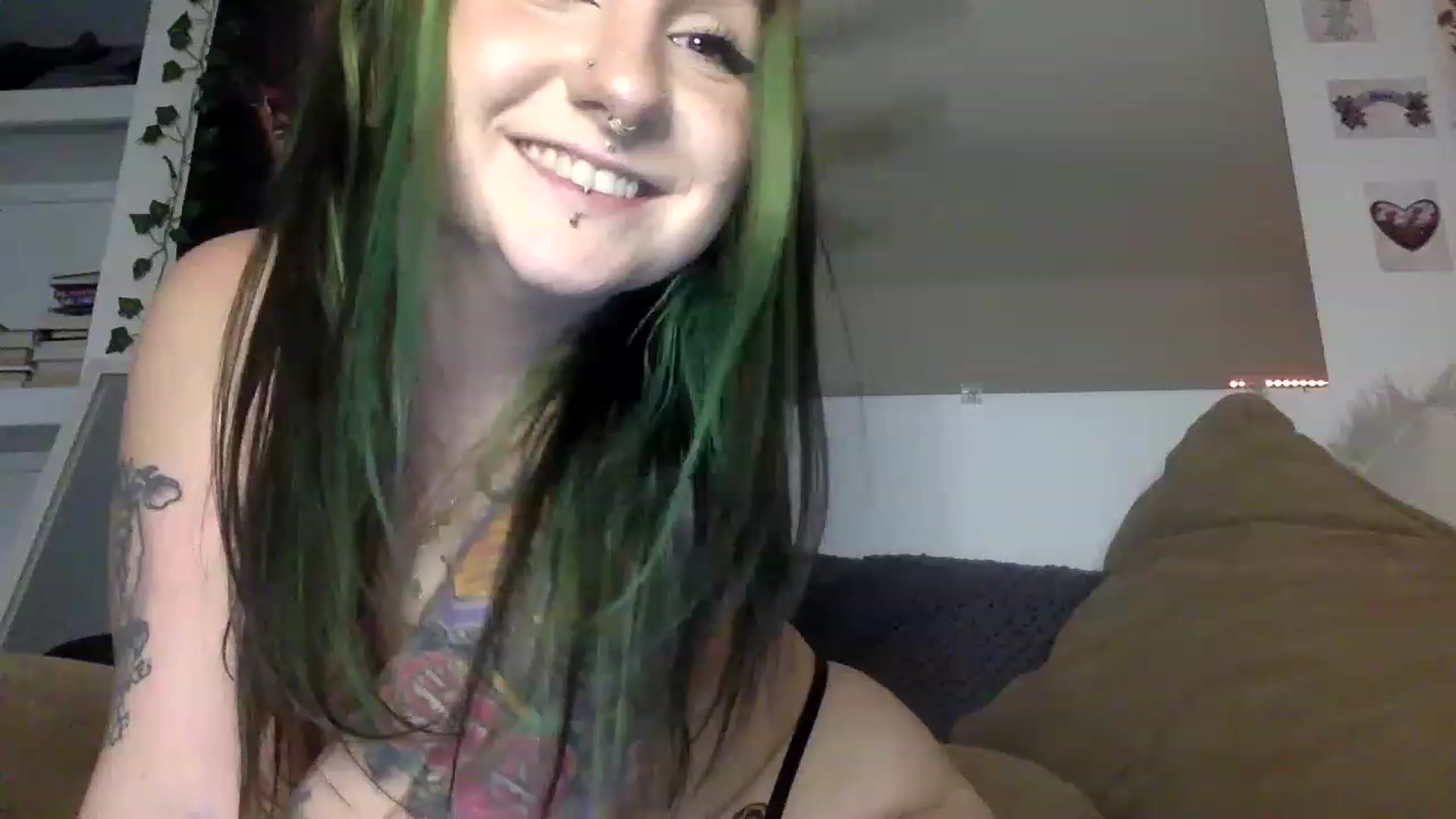 Gallery image thumbnail from ThorneXo's myfreecams stream on, 02/27/2023, 01:18 image 10 of 20