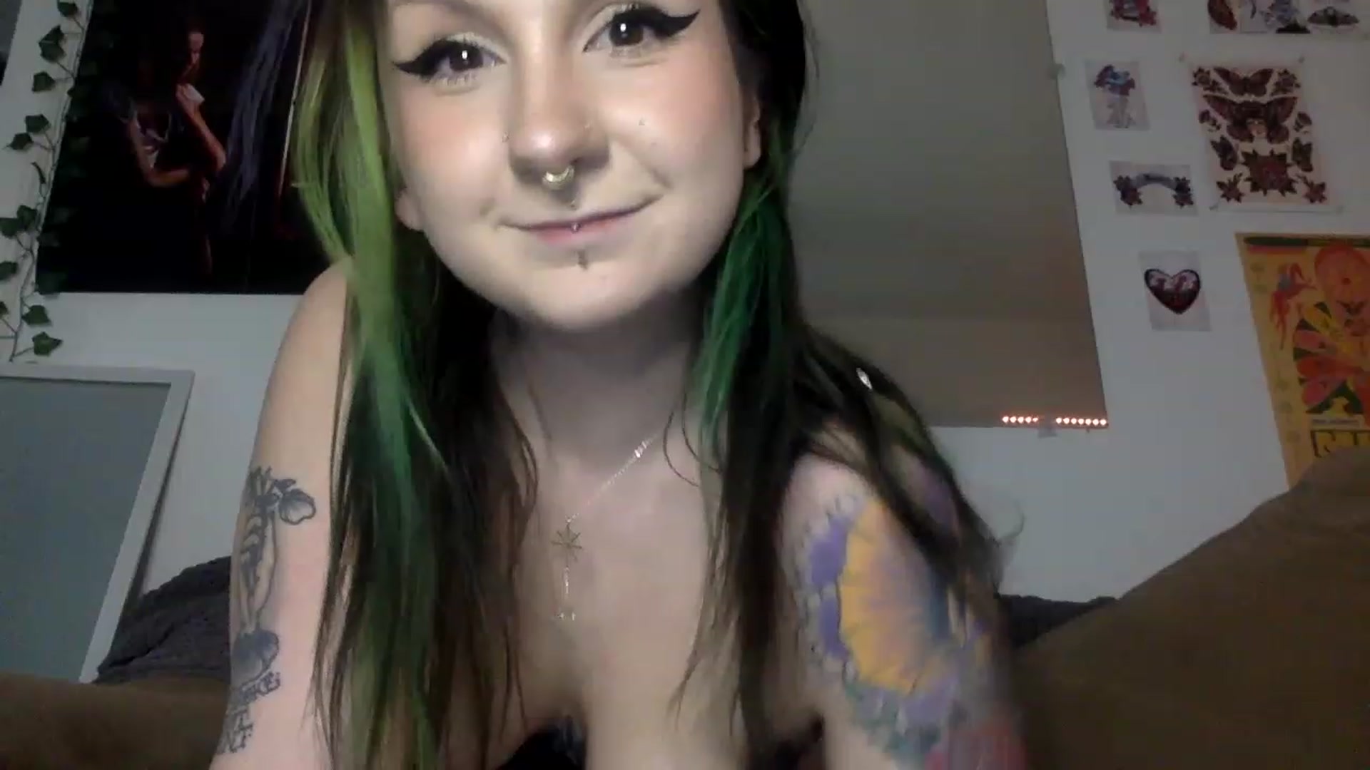Gallery image thumbnail from ThorneXo's myfreecams stream on, 02/27/2023, 21:31 image 4 of 20