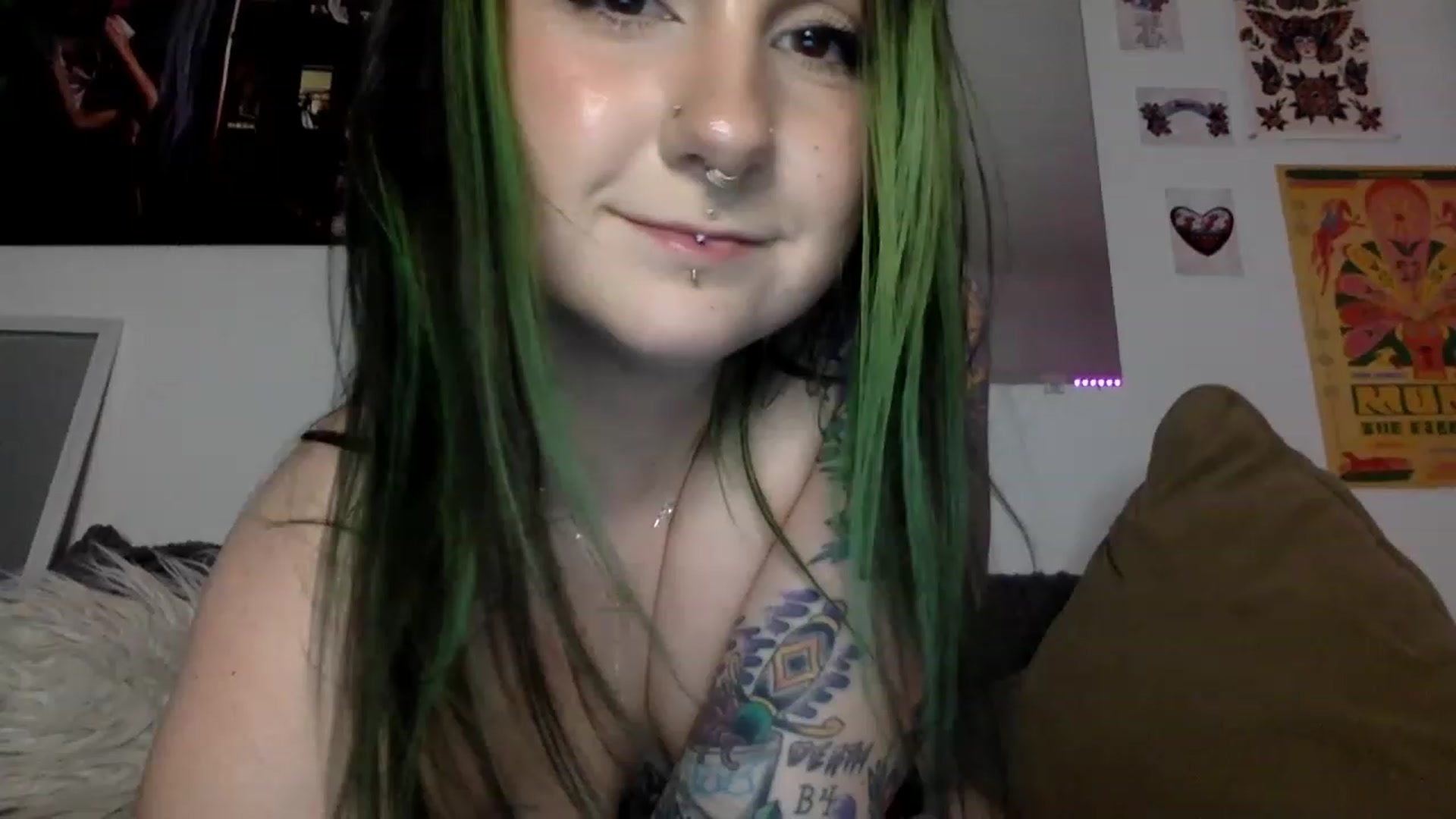 Gallery image thumbnail from ThorneXo's myfreecams stream on, 04/08/2023, 02:51 image 1 of 20