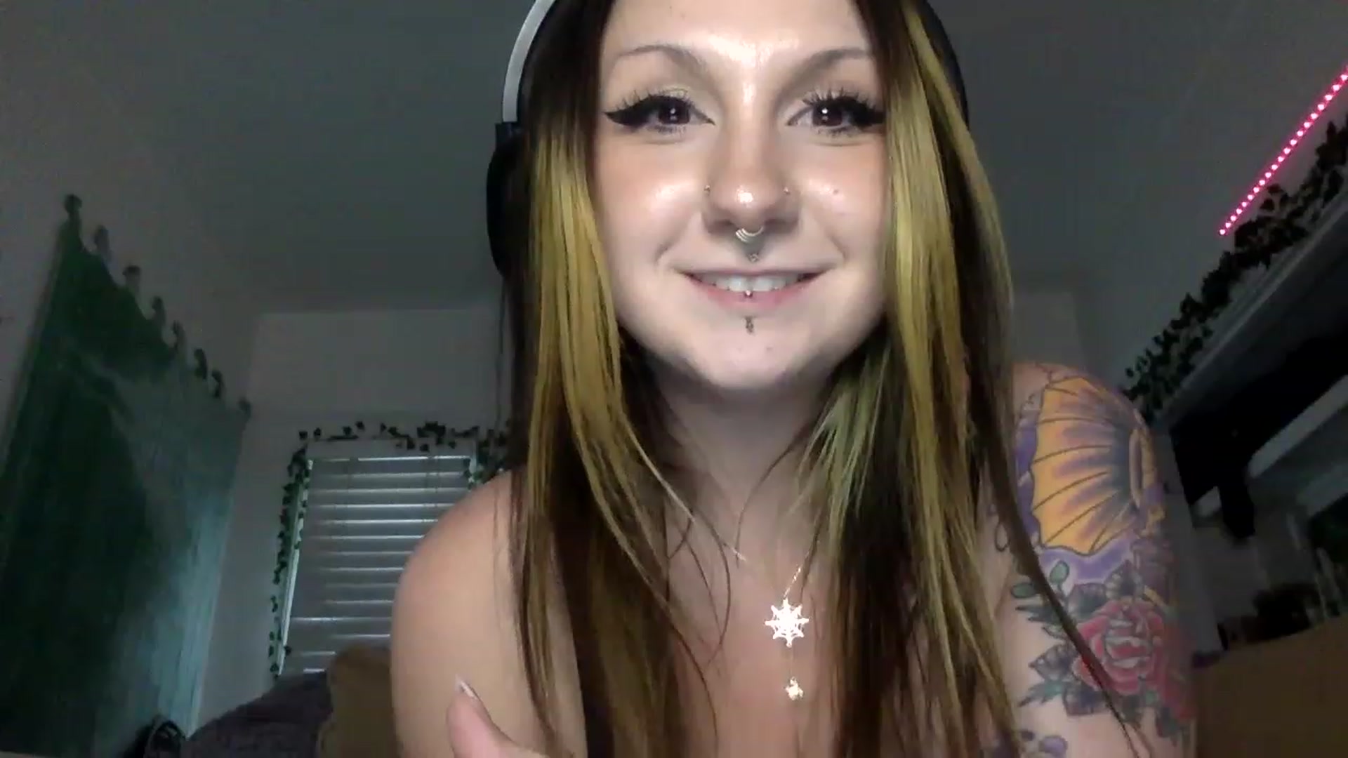 Gallery image thumbnail from ThorneXo's myfreecams stream on, 06/06/2023, 02:33 image 8 of 20