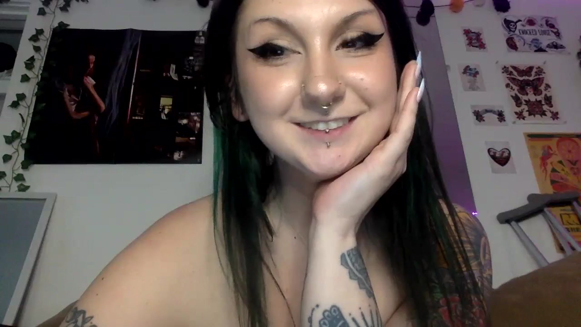 Gallery image thumbnail from ThorneXo's myfreecams stream on, 06/16/2023, 23:27 image 20 of 20