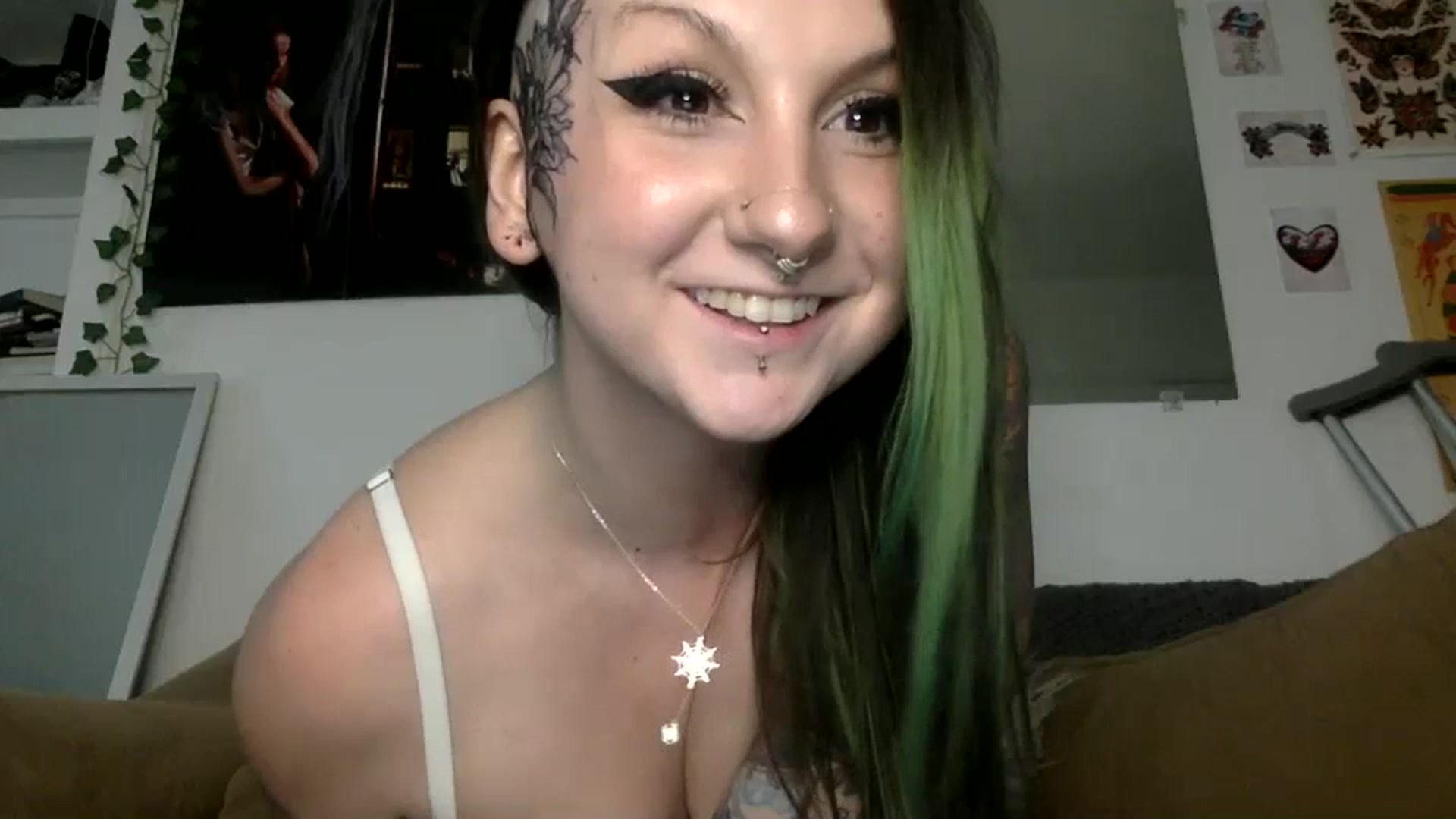 Gallery image thumbnail from ThorneXo's myfreecams stream on, 06/27/2023, 21:37 image 7 of 20