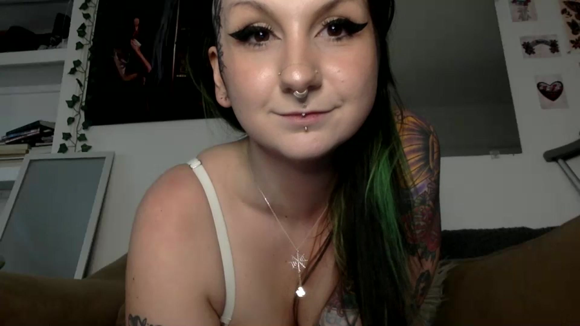 Gallery image thumbnail from ThorneXo's myfreecams stream on, 06/27/2023, 21:37 image 8 of 20
