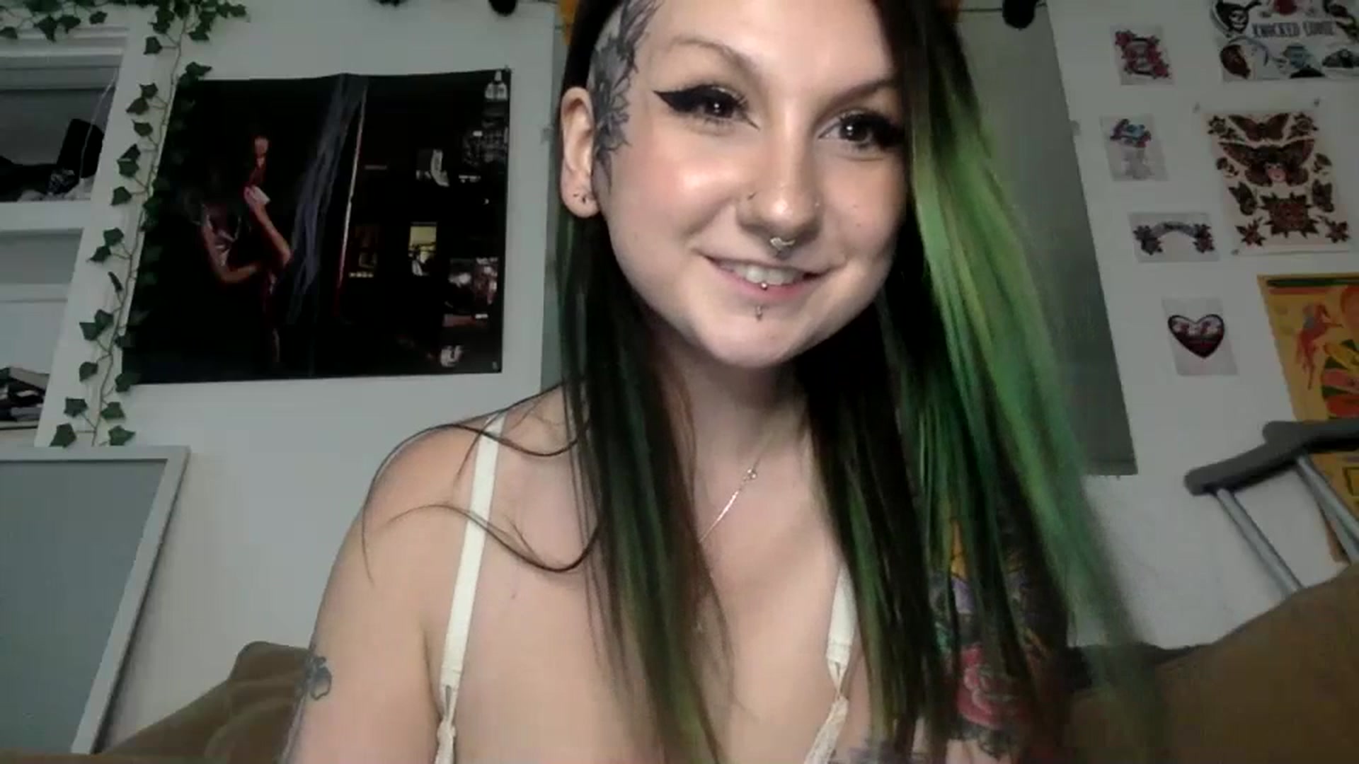 Gallery image thumbnail from ThorneXo's myfreecams stream on, 06/27/2023, 21:37 image 20 of 20