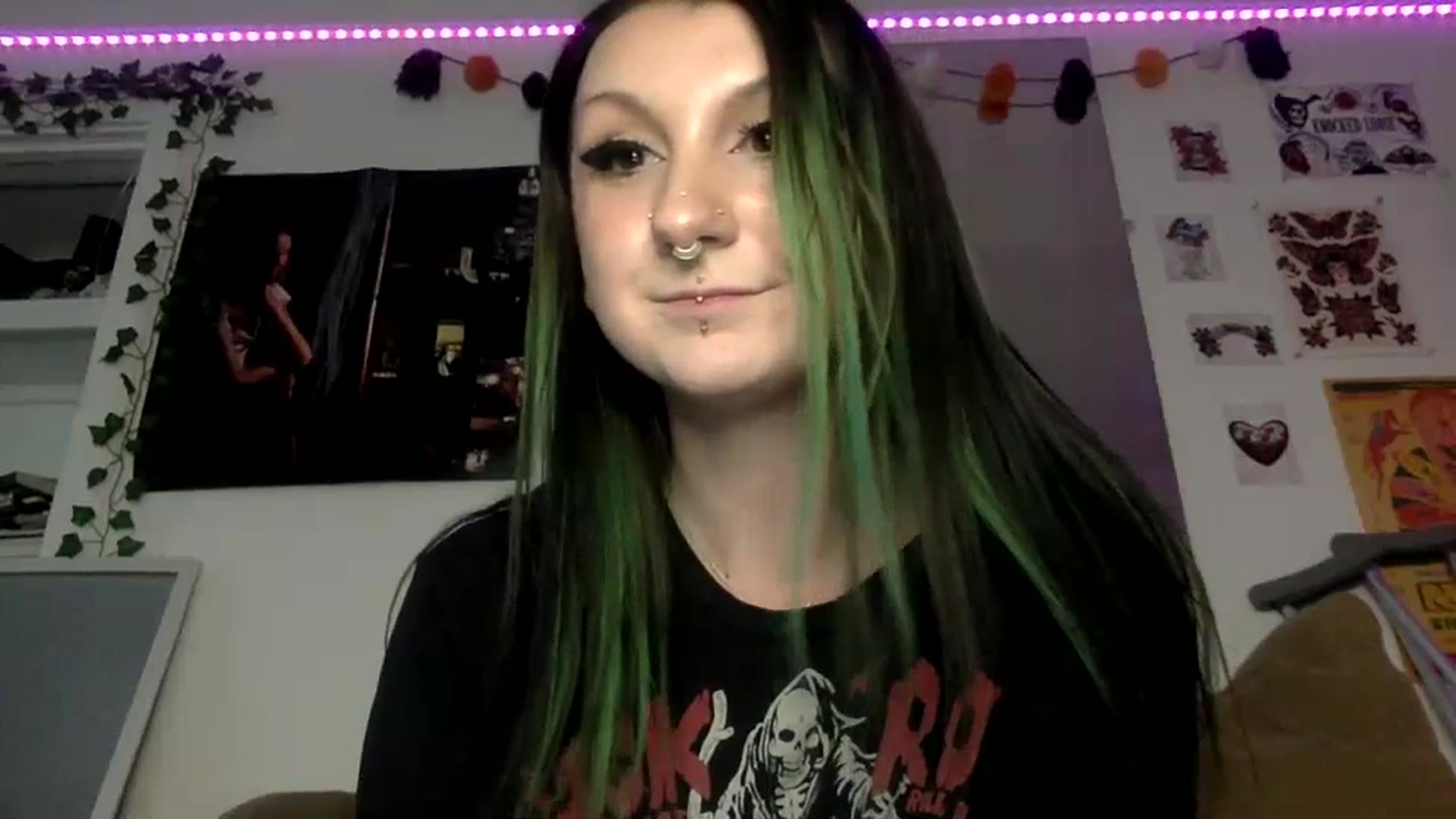 Gallery image thumbnail from ThorneXo's myfreecams stream on, 06/27/2023, 23:46 image 20 of 20