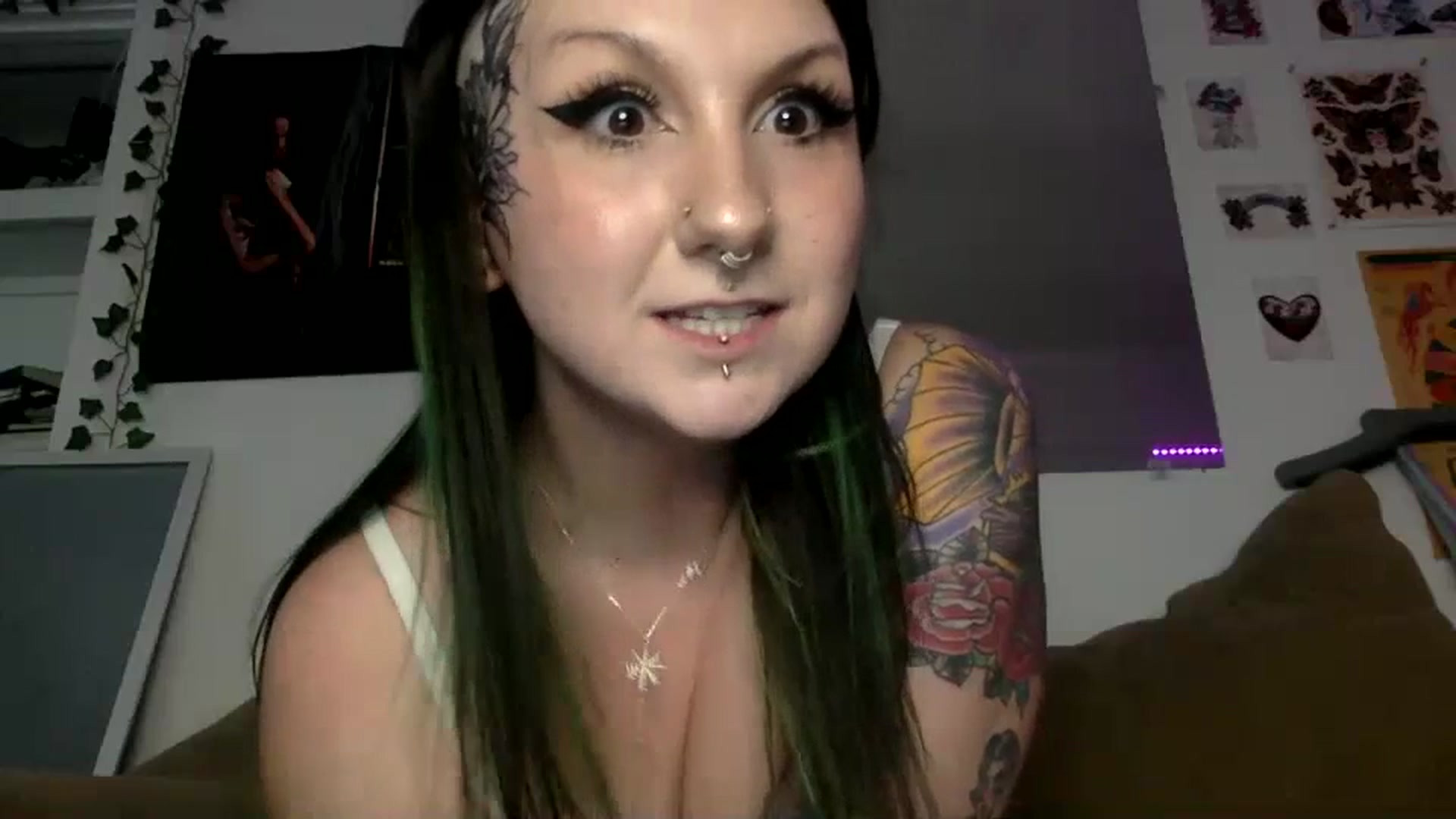 Gallery image thumbnail from ThorneXo's myfreecams stream on, 06/27/2023, 23:46 image 9 of 20