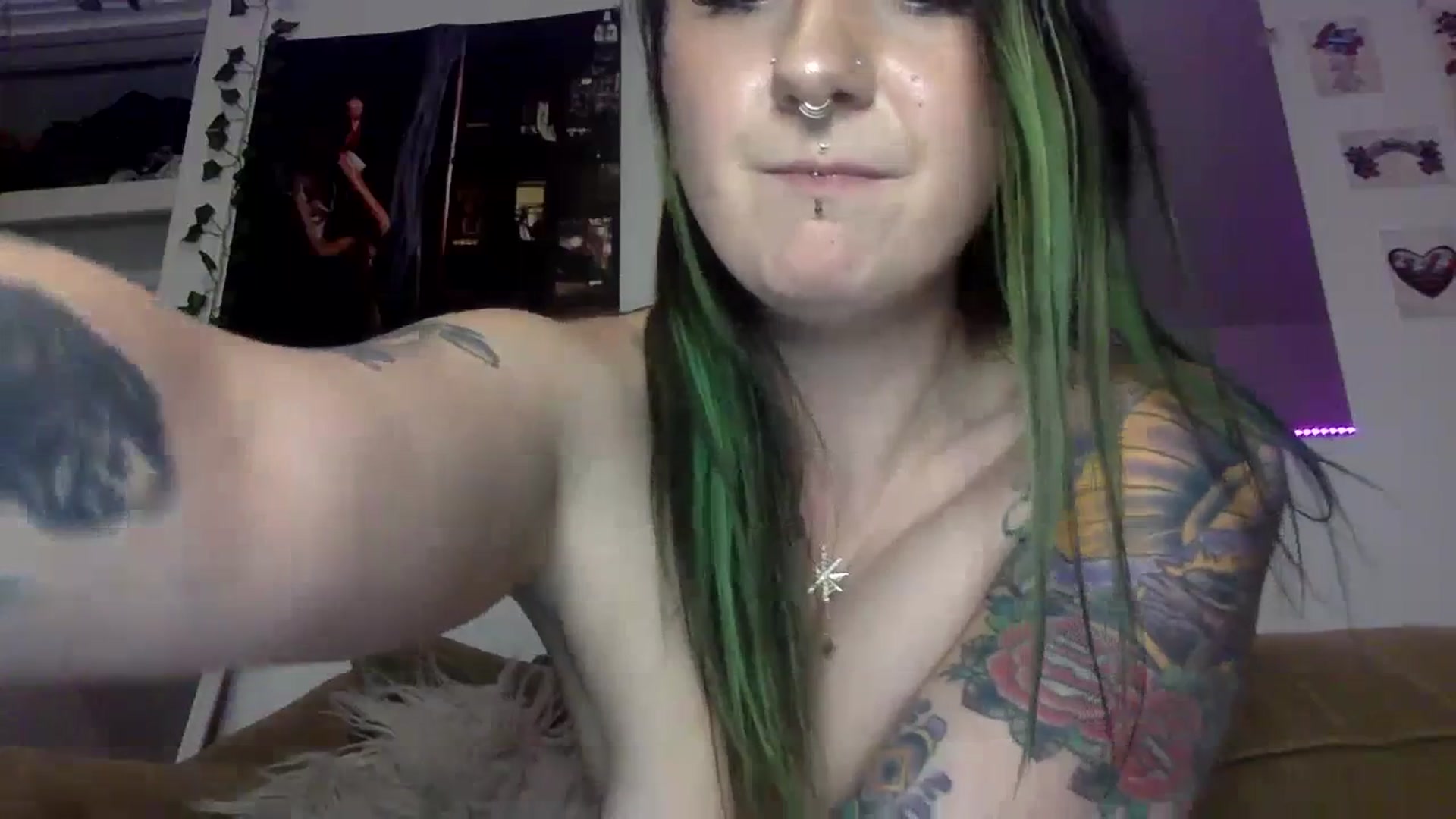 Gallery image thumbnail from ThorneXo's myfreecams stream on, 07/03/2023, 05:30 image 14 of 20