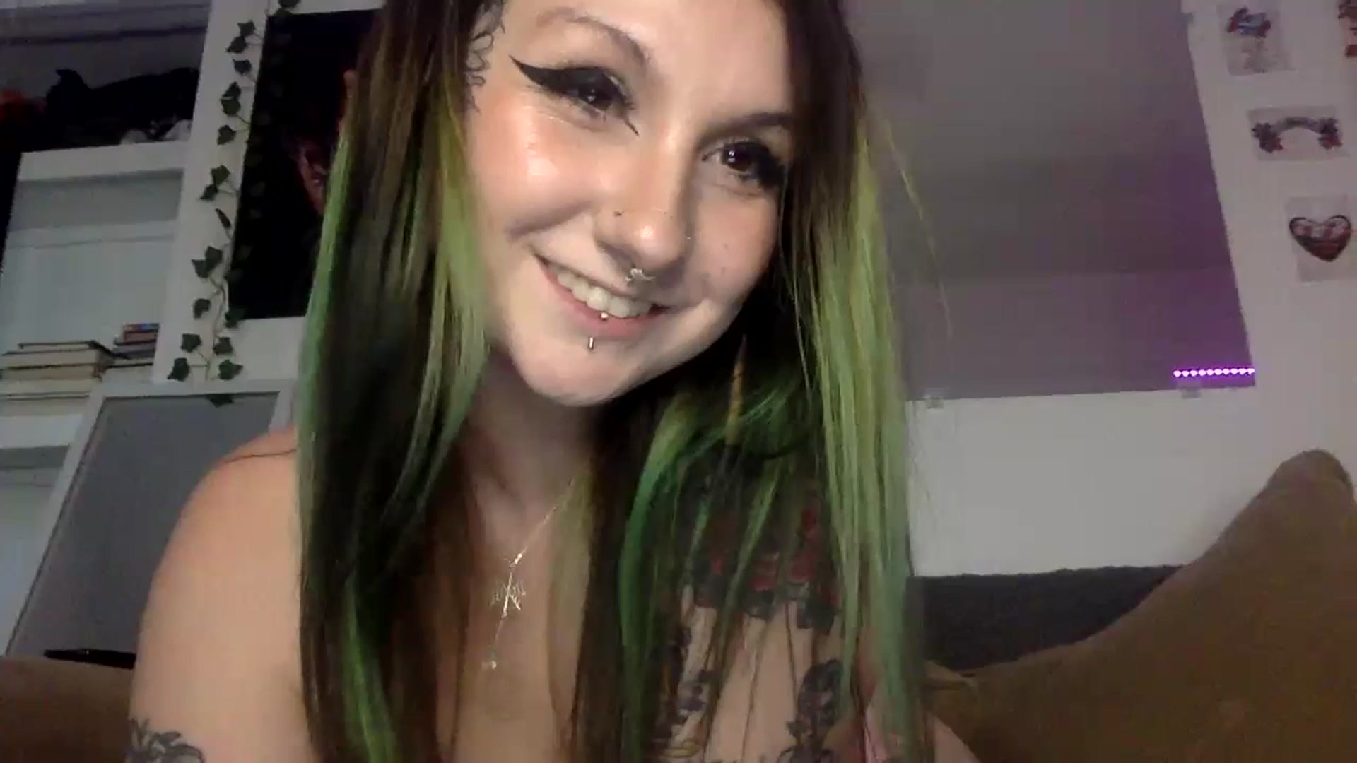 Gallery image thumbnail from ThorneXo's myfreecams stream on, 07/03/2023, 23:56 image 10 of 20