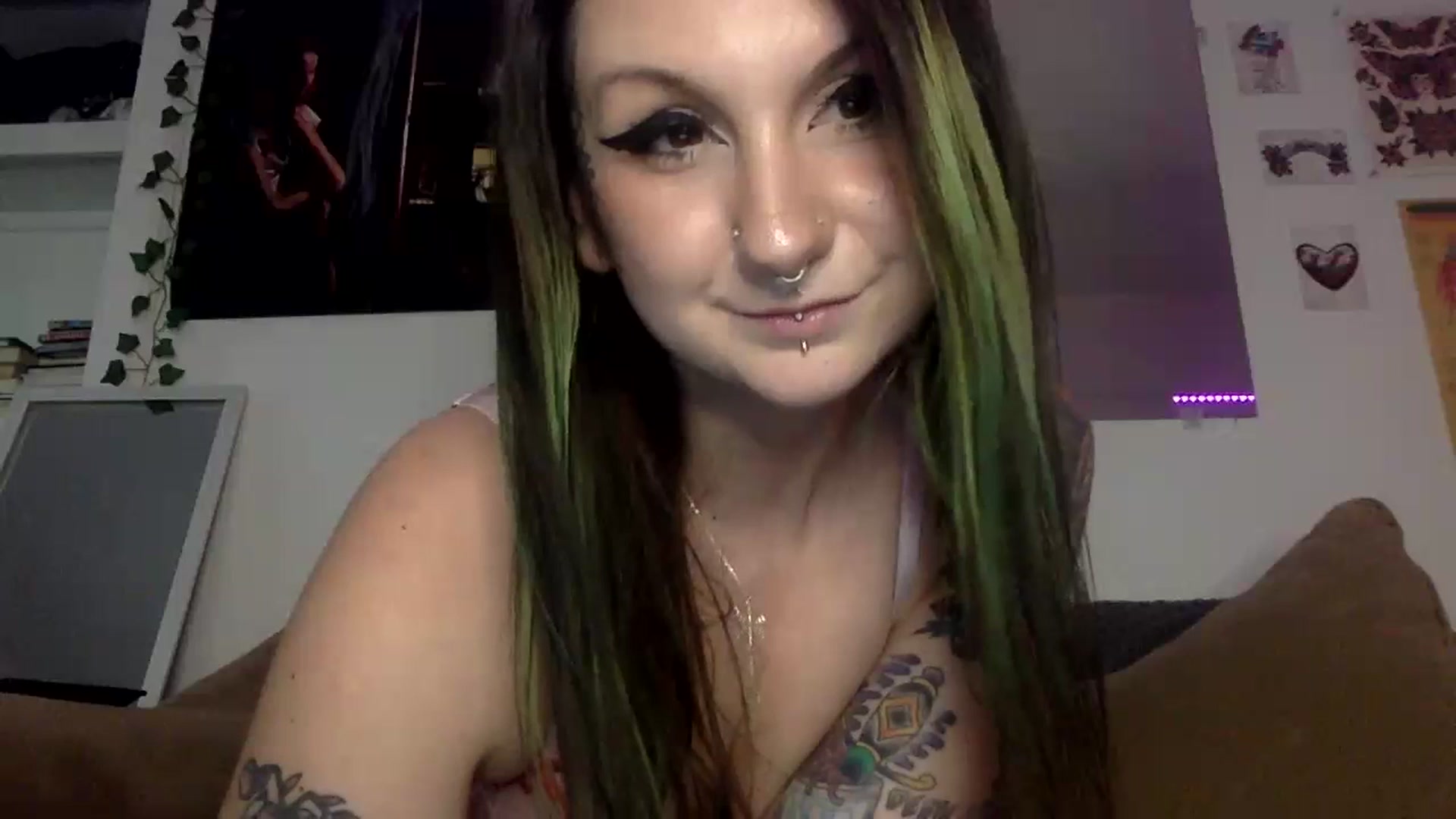 Gallery image thumbnail from ThorneXo's myfreecams stream on, 07/03/2023, 23:56 image 15 of 20
