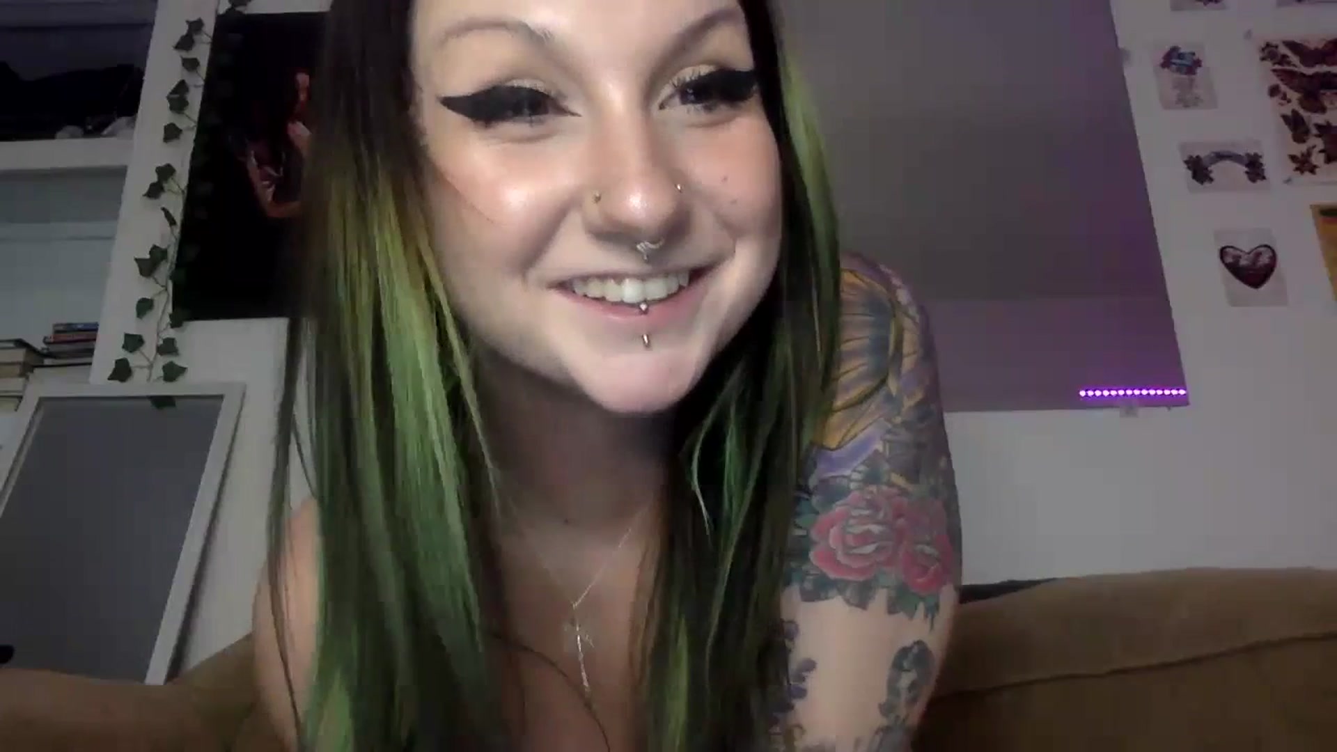 Gallery image thumbnail from ThorneXo's myfreecams stream on, 07/06/2023, 01:01 image 10 of 20