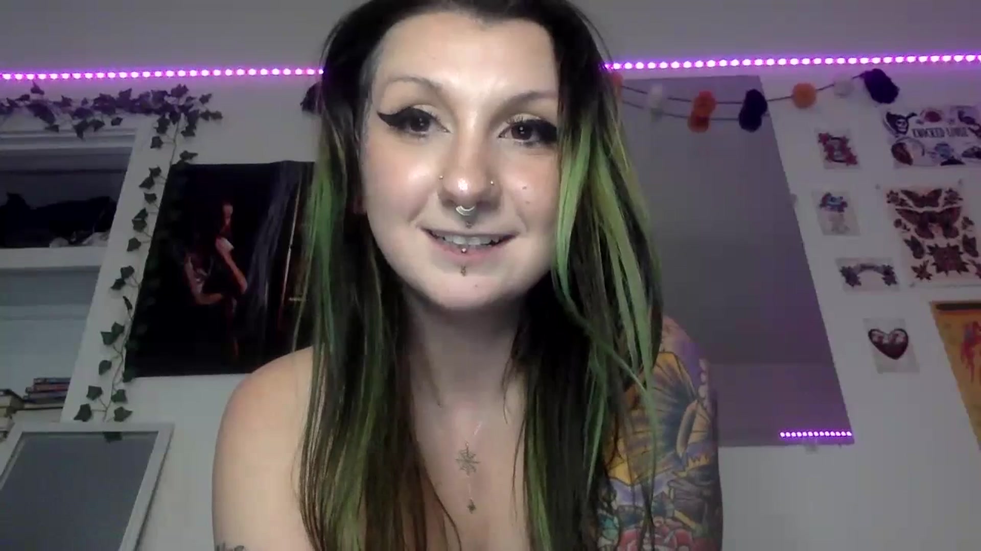 Gallery image thumbnail from ThorneXo's myfreecams stream on, 07/06/2023, 01:01 image 2 of 20
