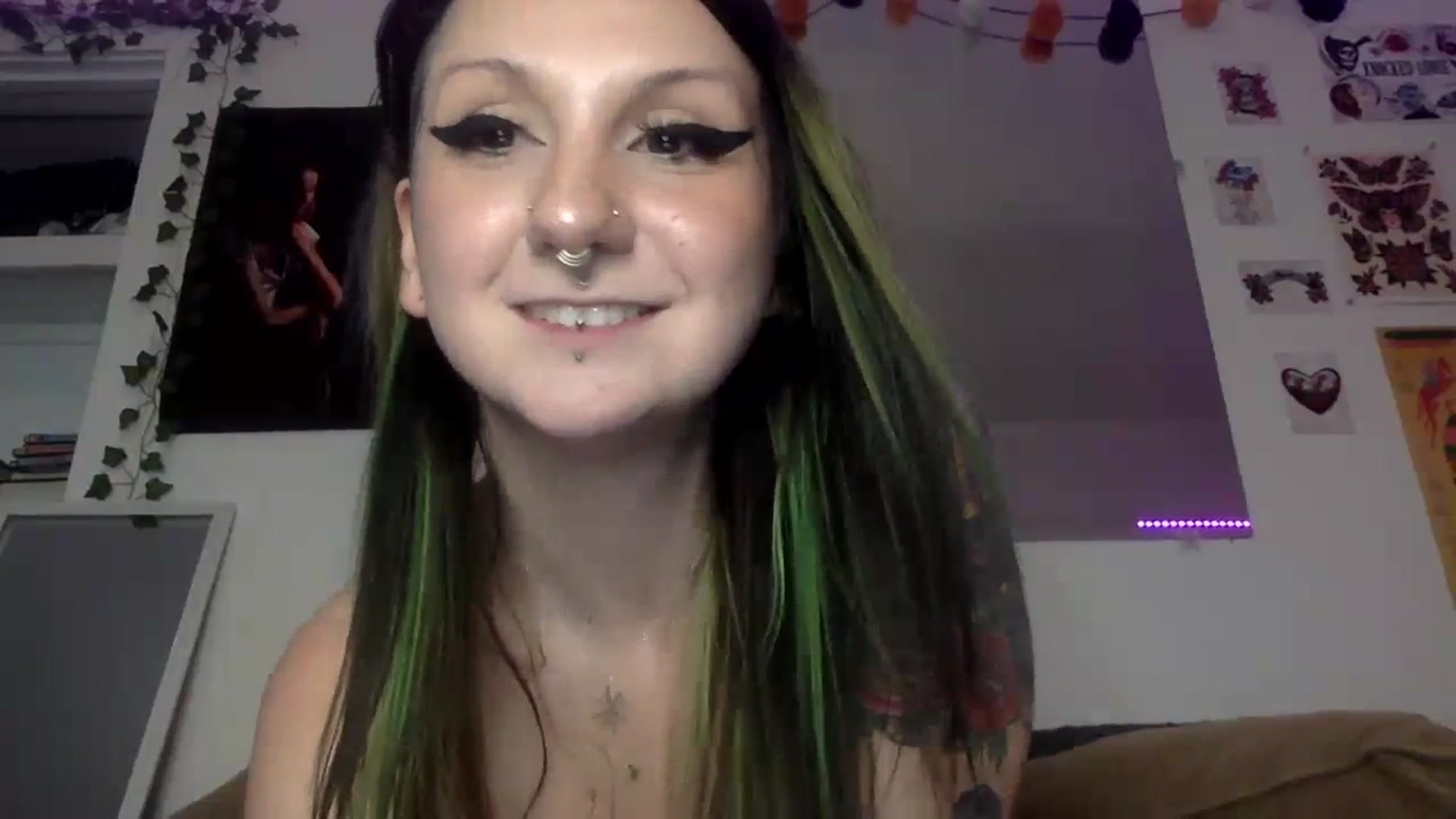 Gallery image thumbnail from ThorneXo's myfreecams stream on, 07/06/2023, 01:01 image 4 of 20