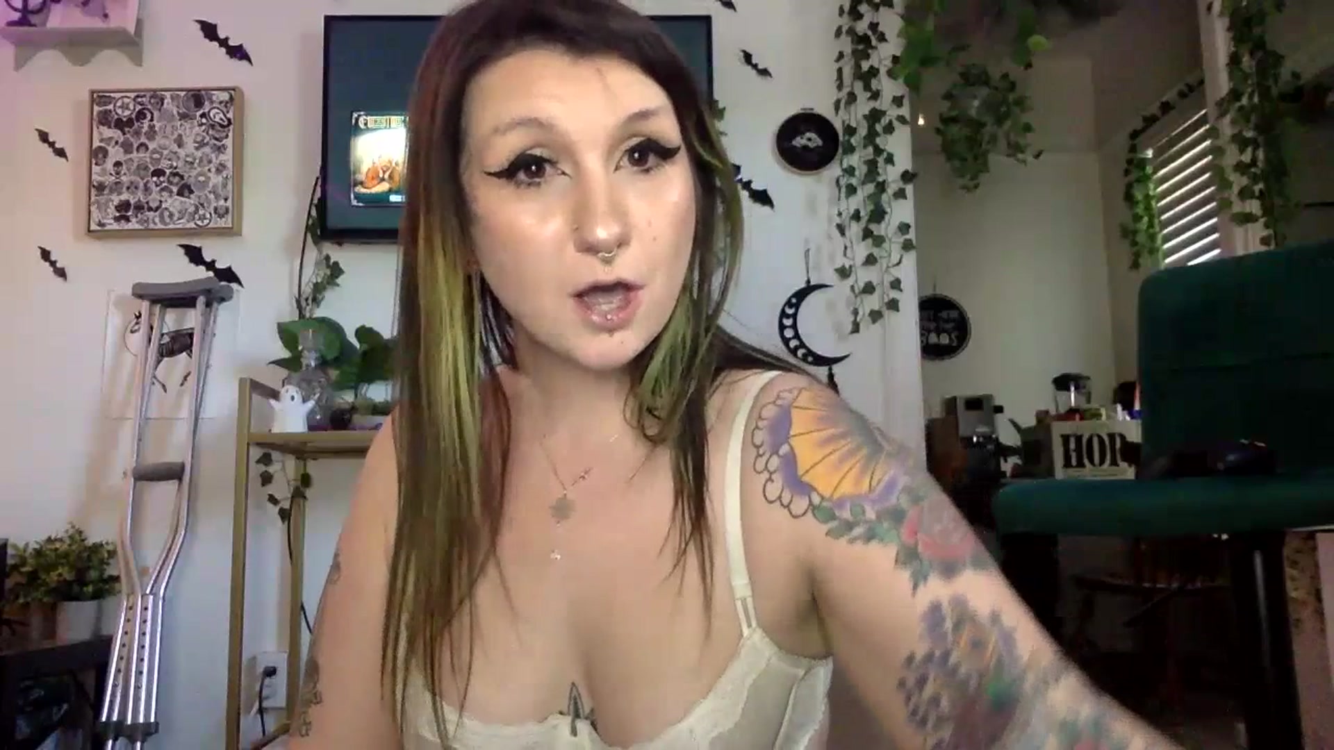 Gallery image thumbnail from ThorneXo's myfreecams stream on, 07/16/2023, 01:57 image 19 of 20