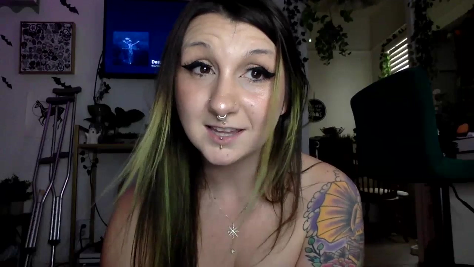 Gallery image thumbnail from ThorneXo's myfreecams stream on, 07/18/2023, 23:58 image 20 of 20
