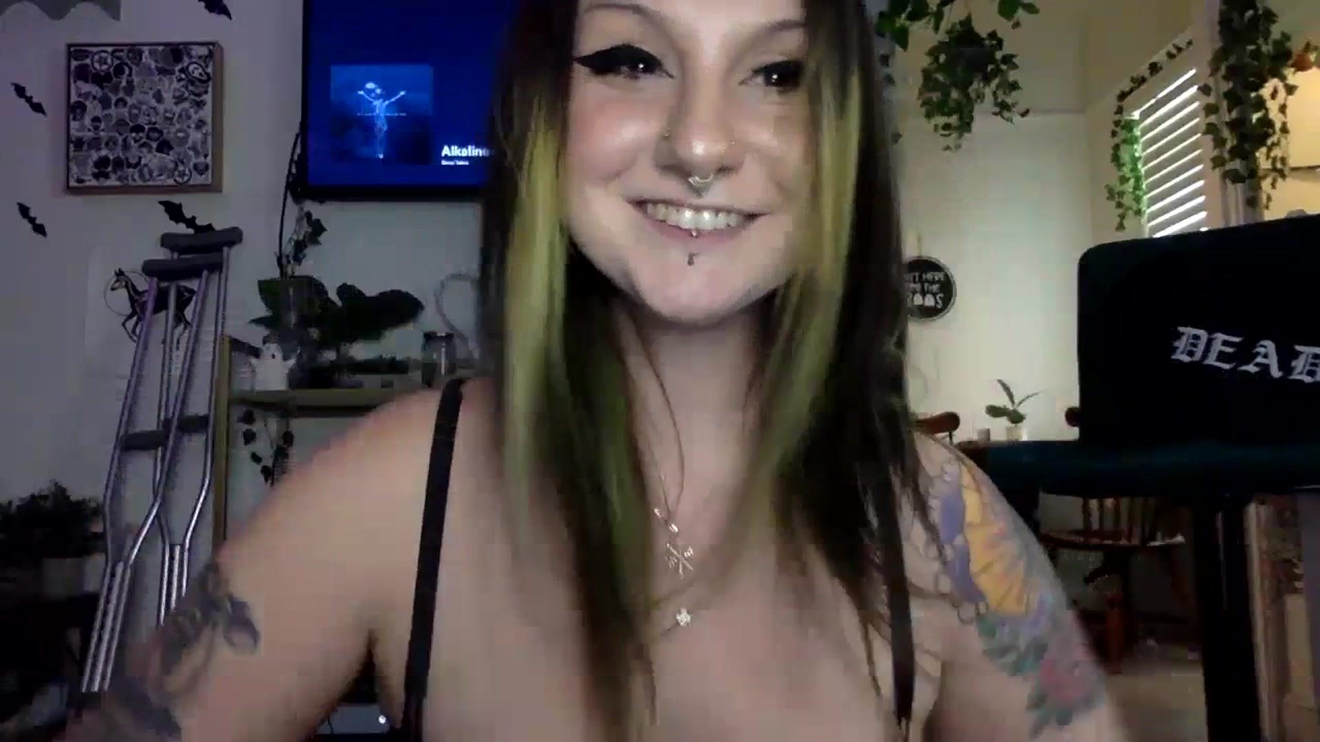 Gallery image thumbnail from ThorneXo's myfreecams stream on, 07/19/2023, 22:18 image 8 of 20