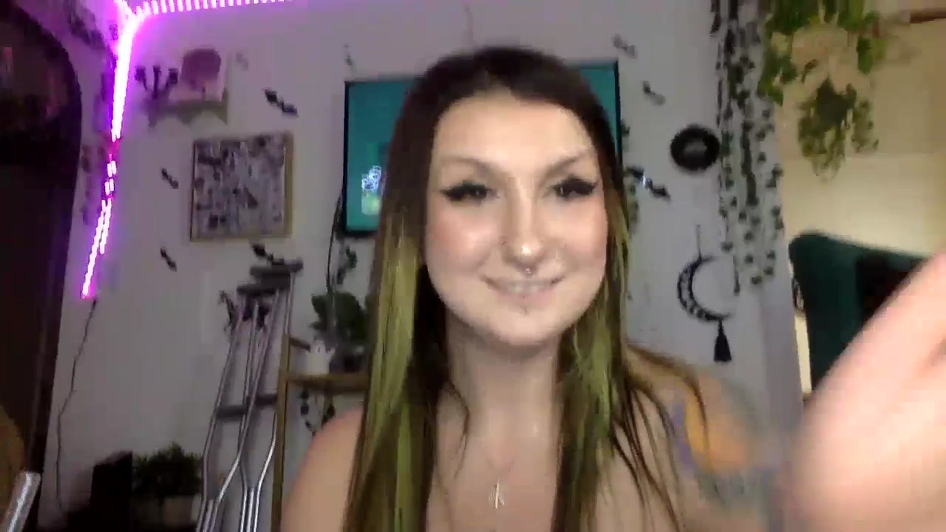 Gallery image thumbnail from ThorneXo's myfreecams stream on, 07/20/2023, 23:25 image 18 of 20