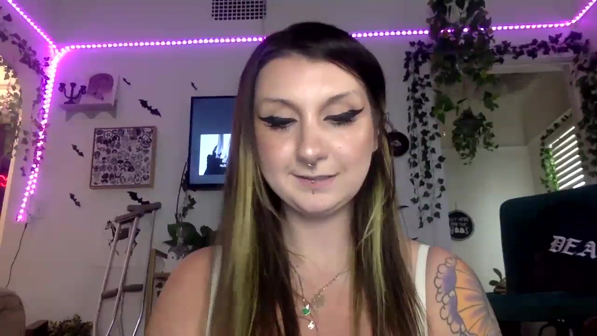 Gallery image thumbnail from ThorneXo's myfreecams stream on, 07/29/2023, 24:03 image 9 of 20