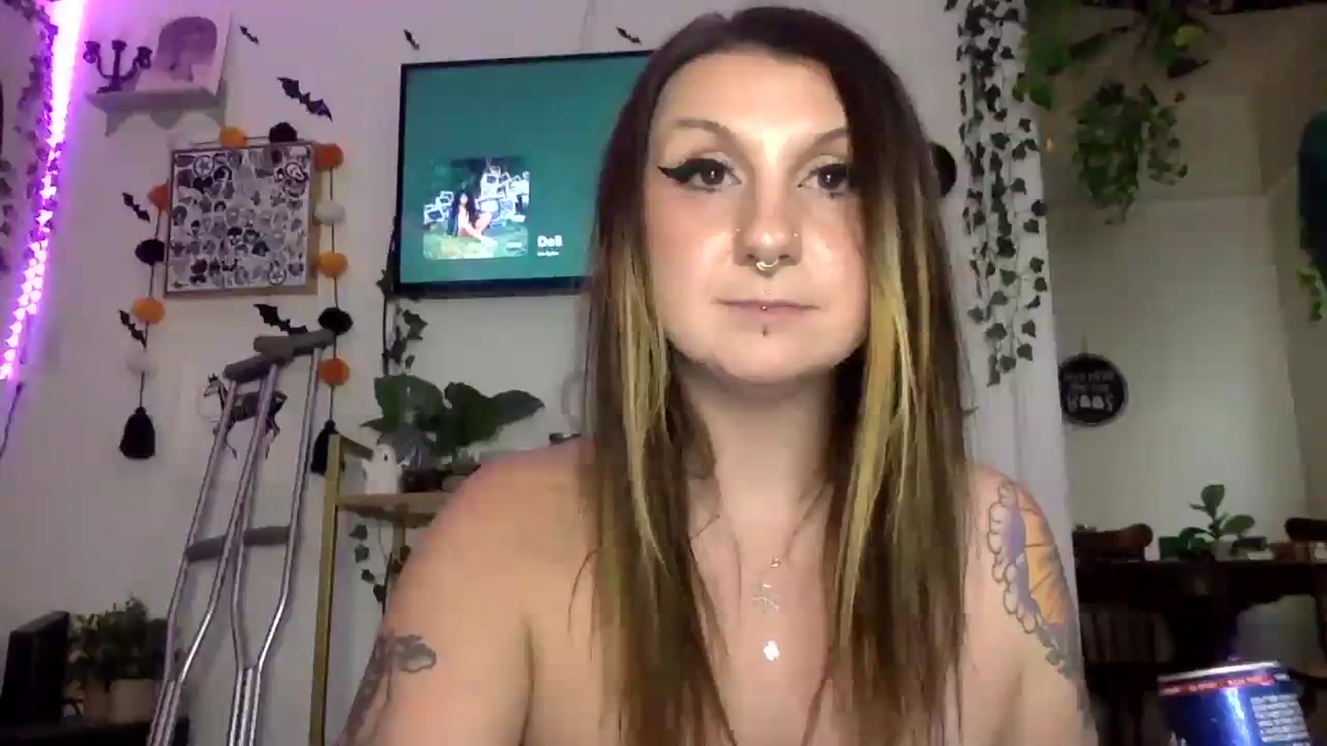 Gallery image thumbnail from ThorneXo's myfreecams stream on, 08/15/2023, 01:38 image 1 of 20