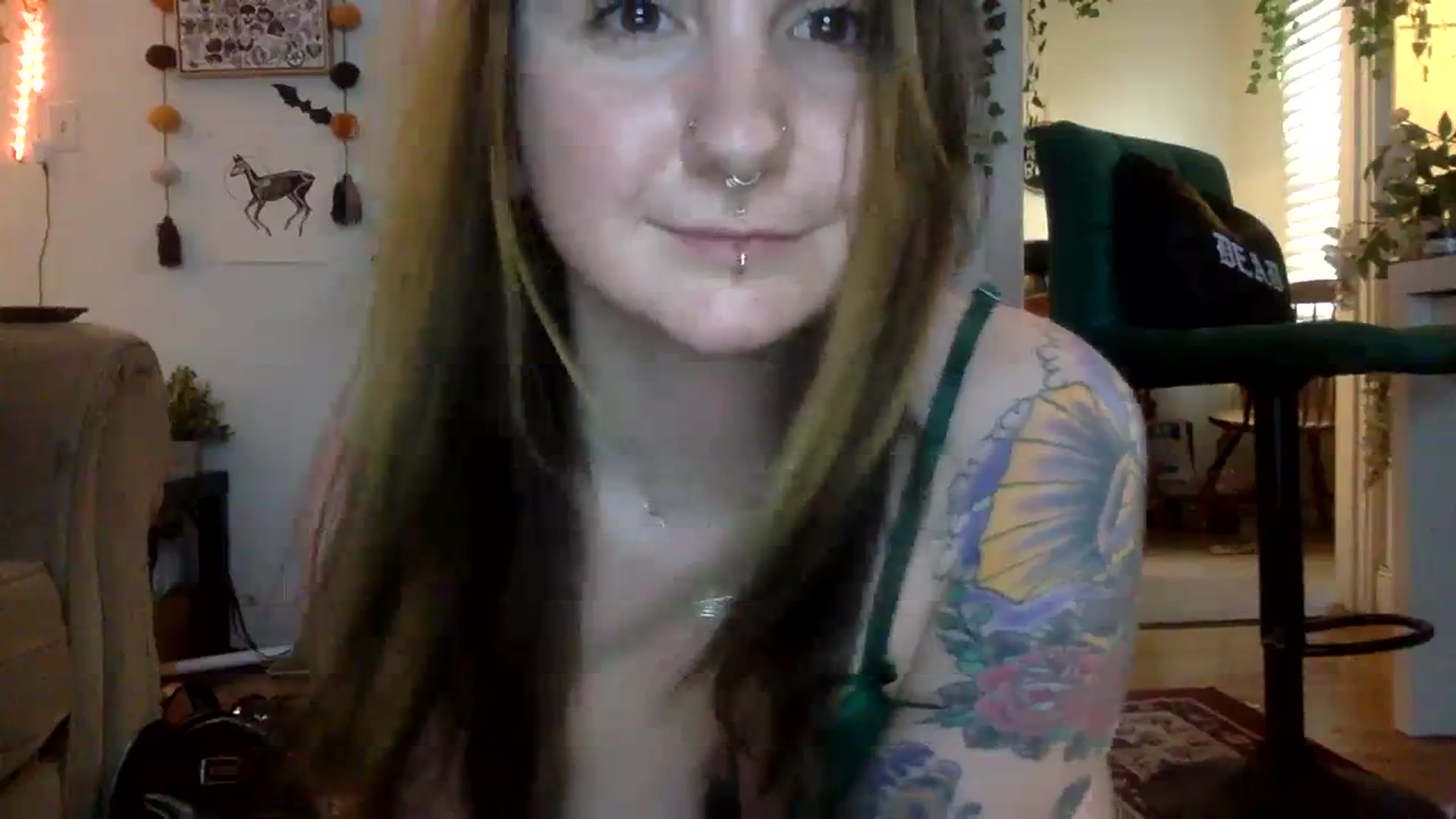 Gallery image thumbnail from ThorneXo's myfreecams stream on, 03/17/2024, 22:29 image 2 of 20